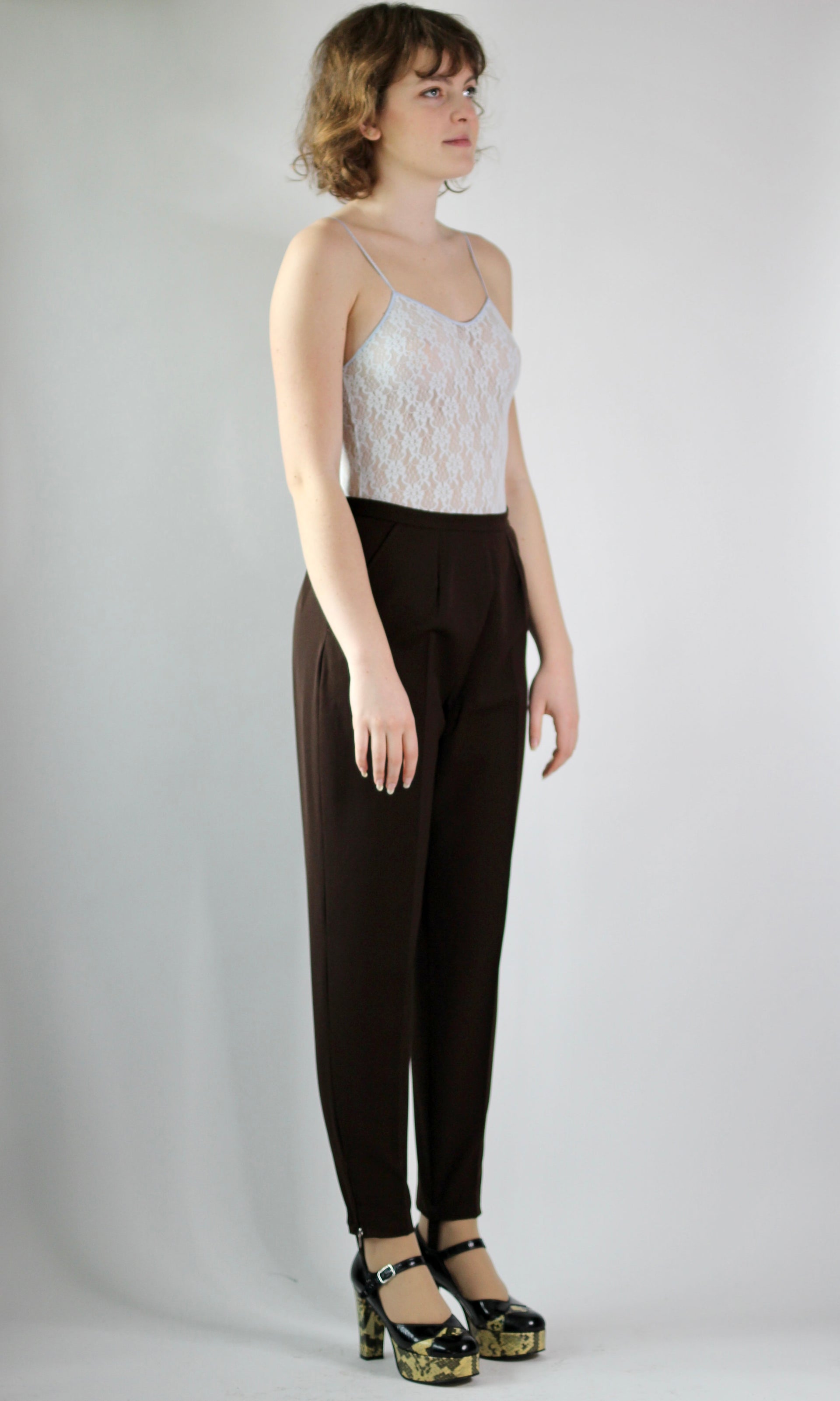 1950s 1960s Womans High Waisted Brown Pants//Size M
