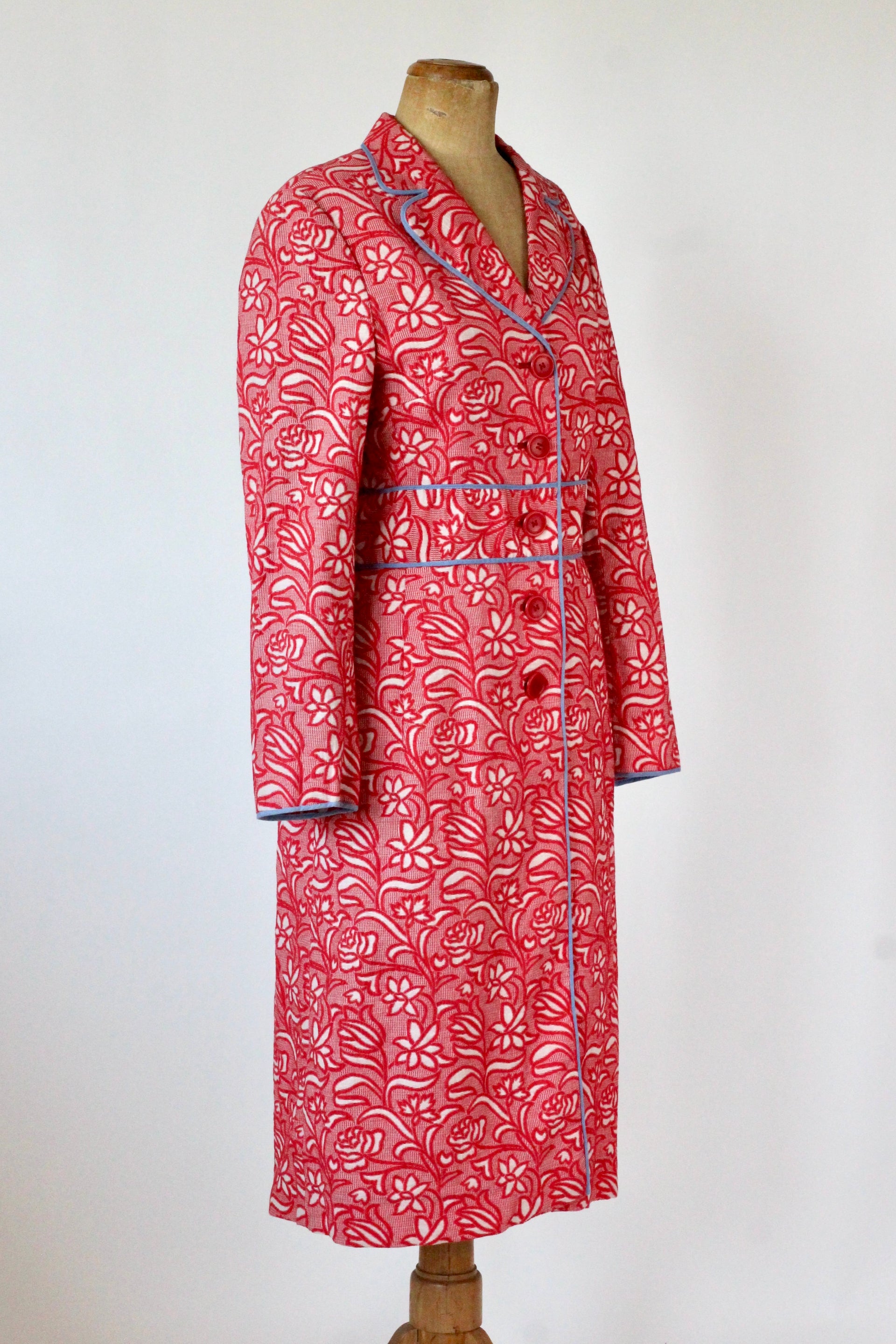 Y2K Vintage Red and White Brocade Coat//Size M