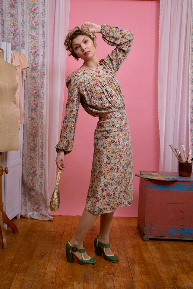 1940s Vintage Rayon Dress with Flower Print // Size M