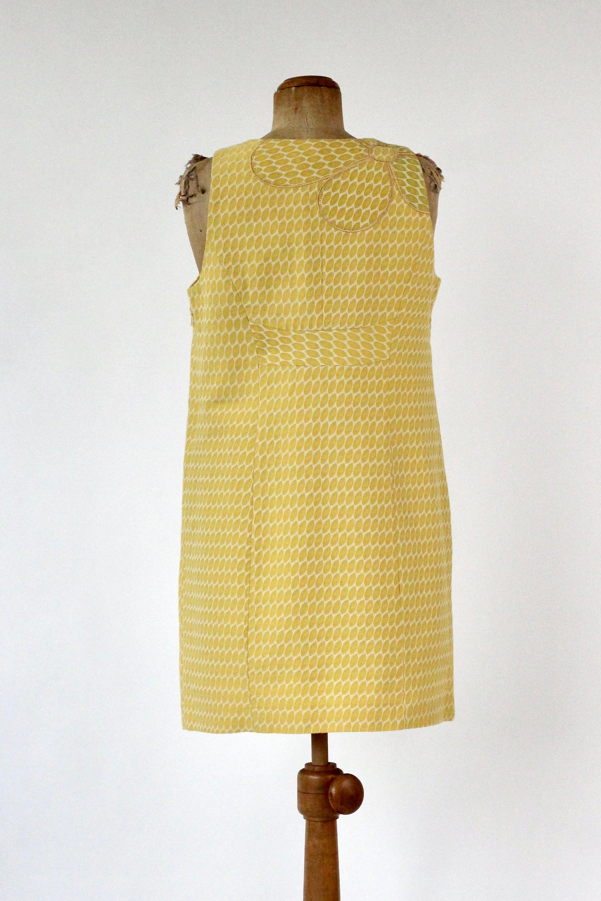 Vintage White Mod Dress with Yellow Dots //Size M