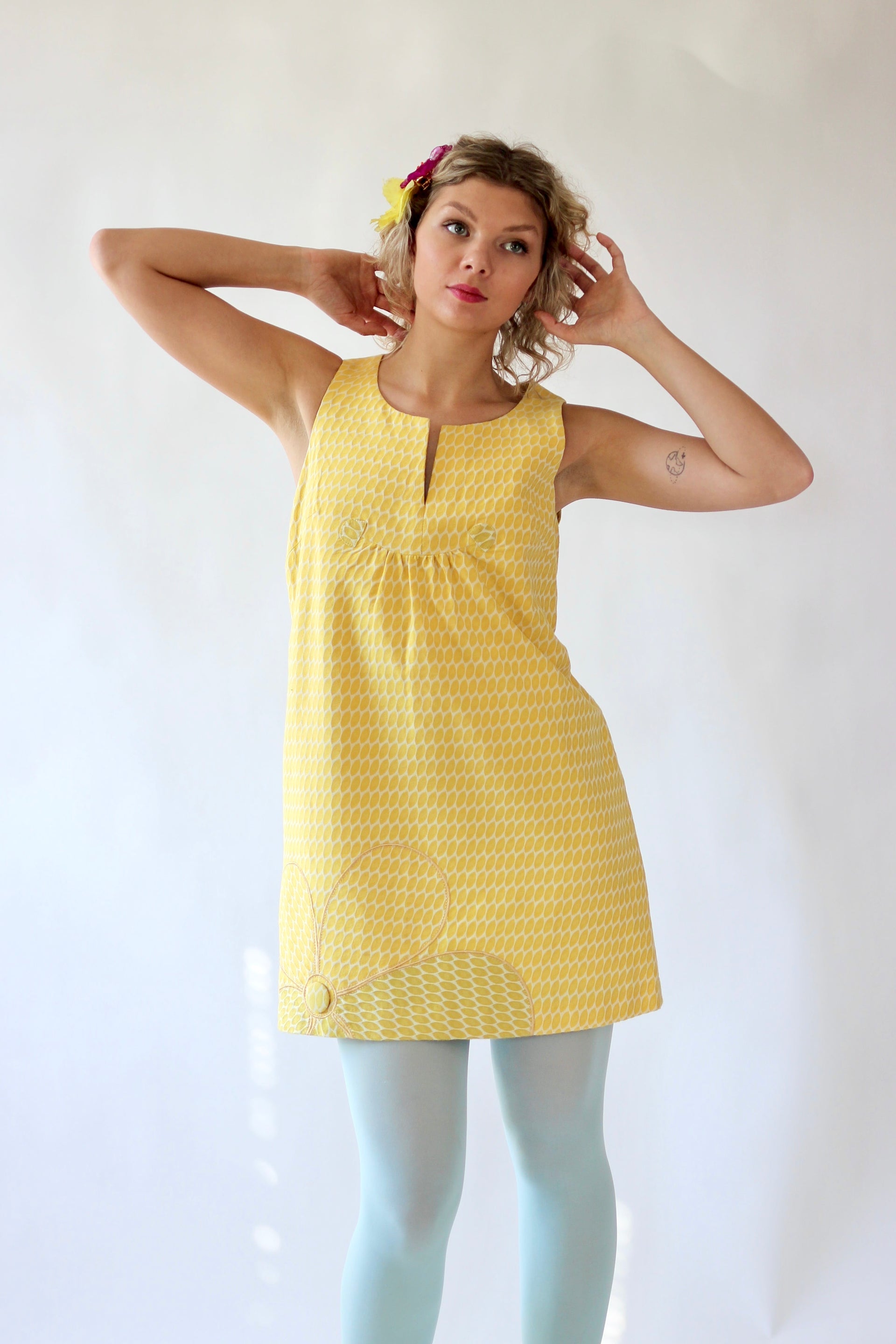 Vintage White Mod Dress with Yellow Dots //Size M