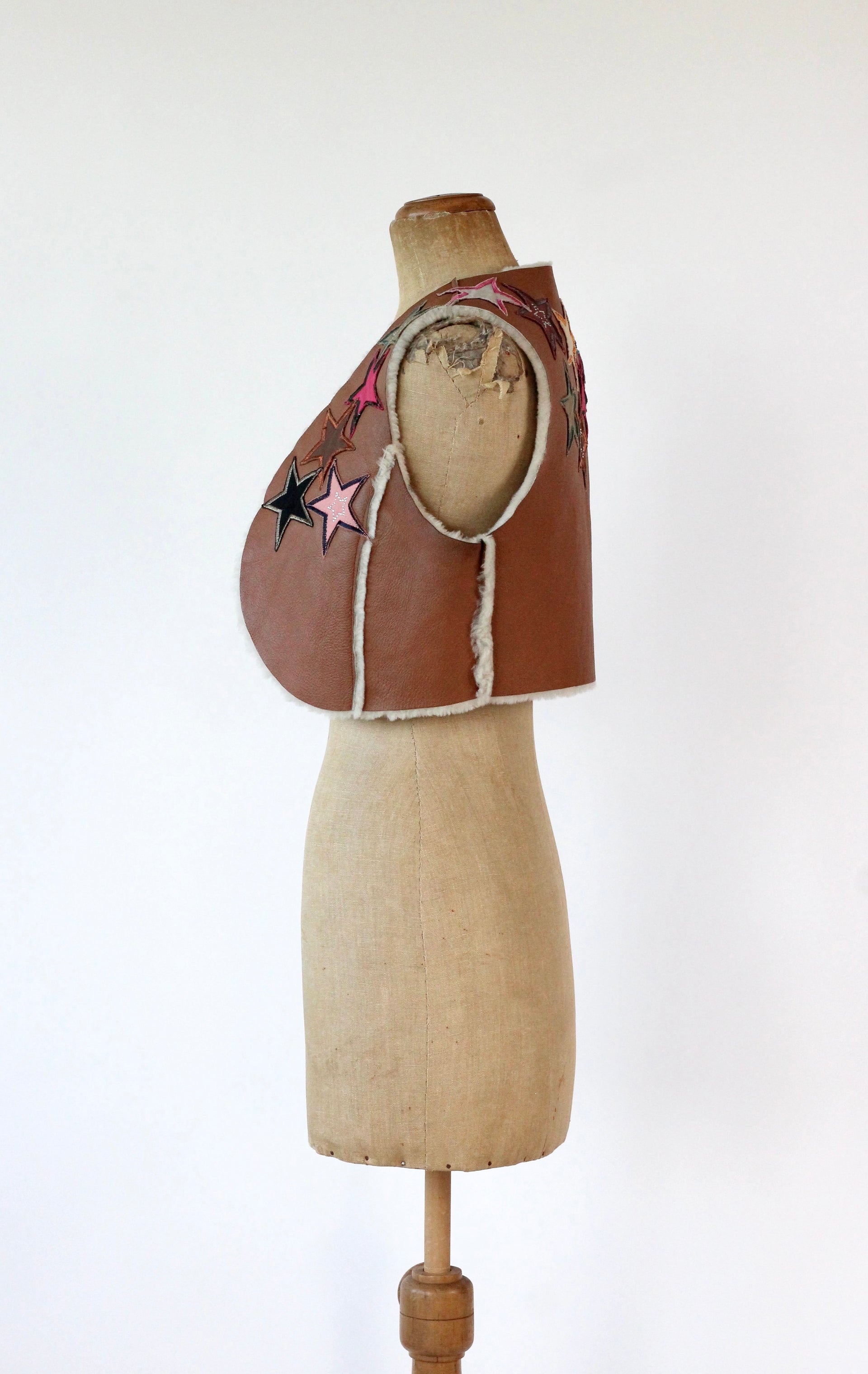 Y2K Vintage Brown Leather Vest with Star Applique //Size M