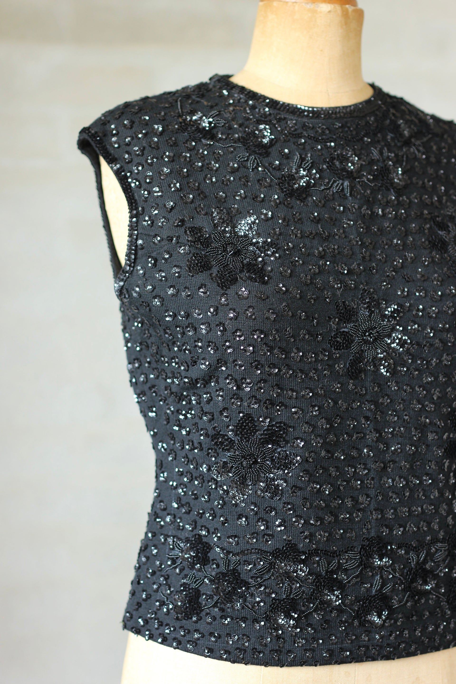 1960s Black Sequin Wool Top/Blouse/Beaded Flowers // Size M