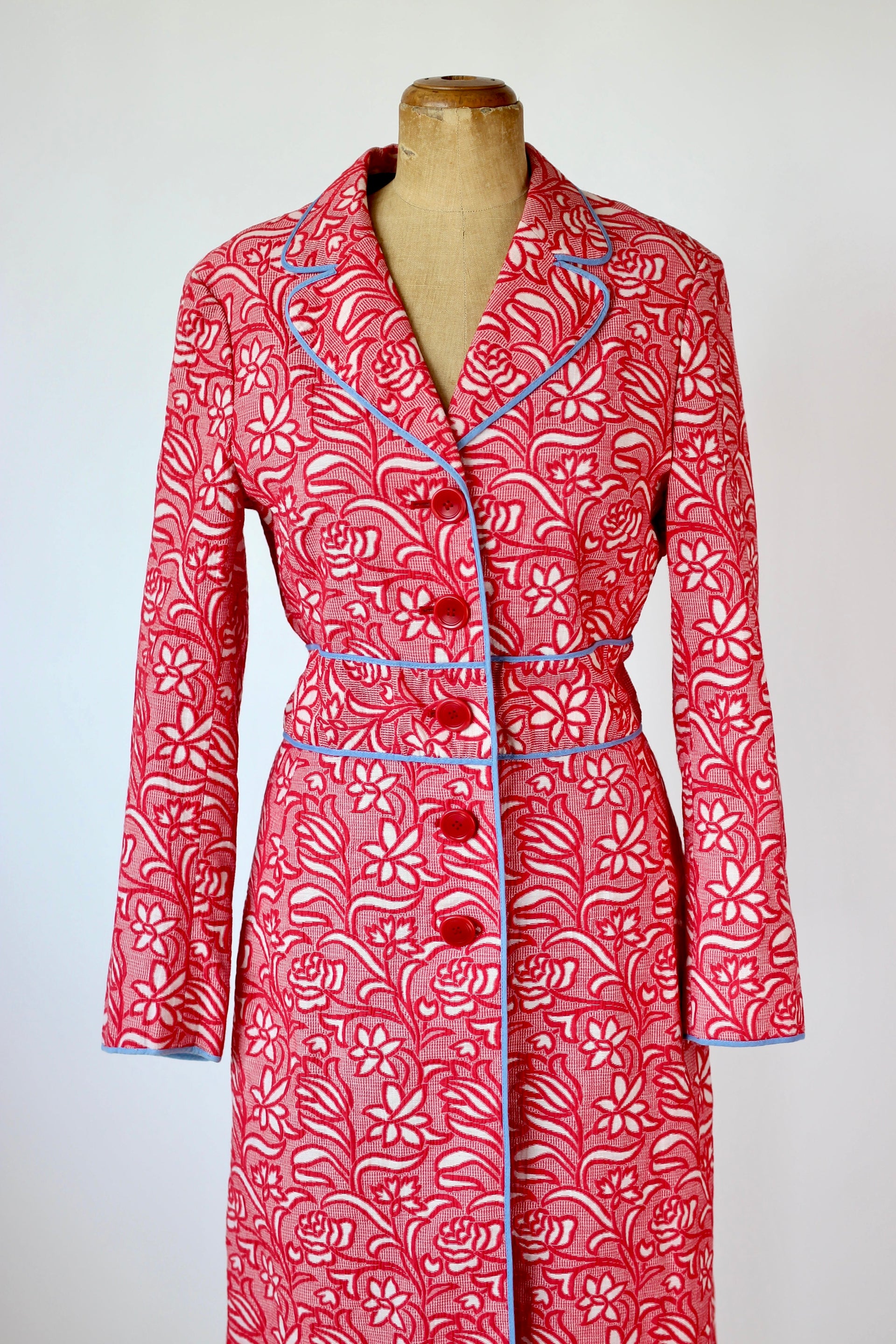 Y2K Vintage Red and White Brocade Coat//Size M