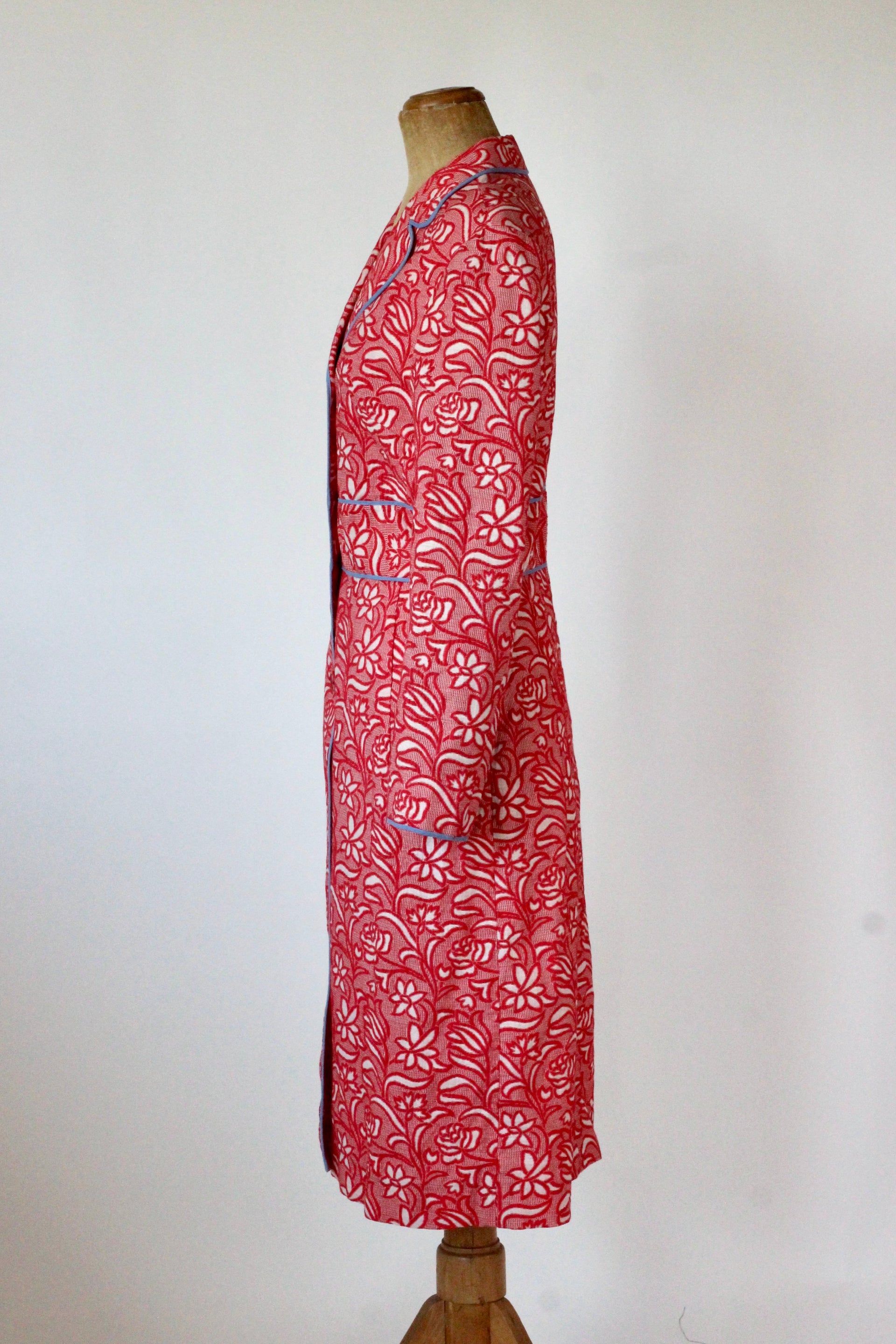 Y2K Vintage Red and White Brocade Coat//Size M