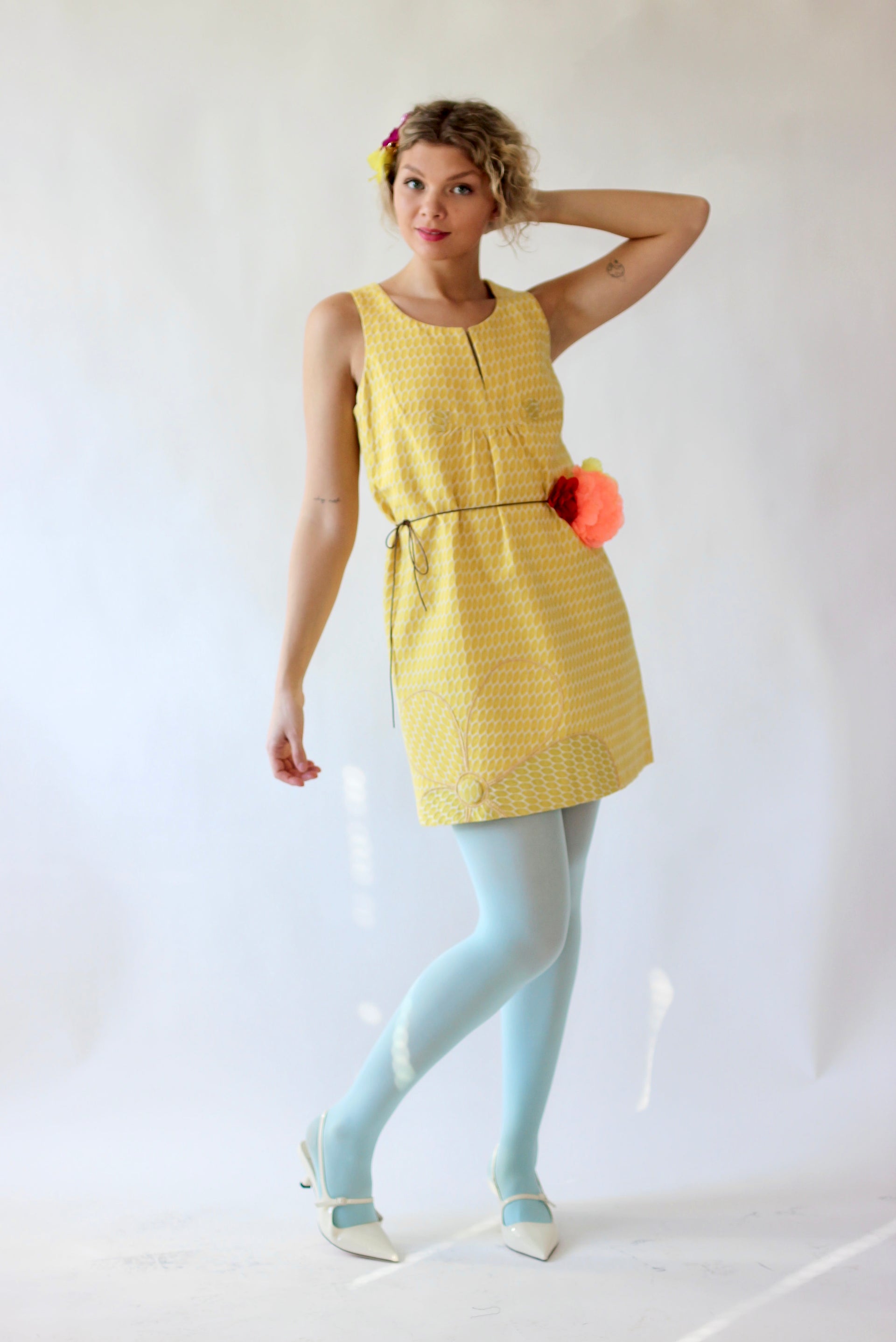 Vintage White Mod Dress with Yellow Dots //Size M