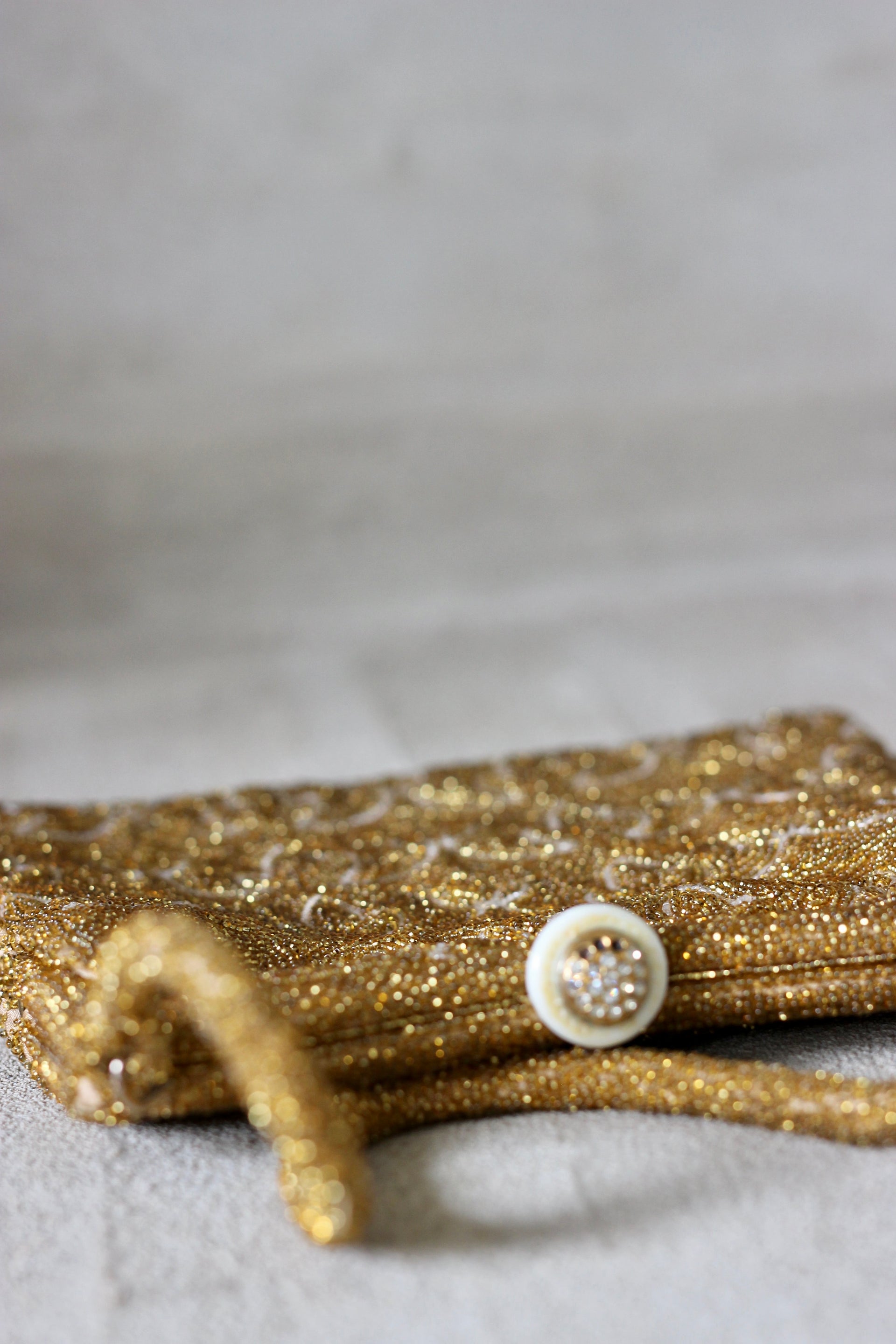 1950s Vintage Golden/Clear Beaded Top Handle Purse/Bag//Rhinestone Closure