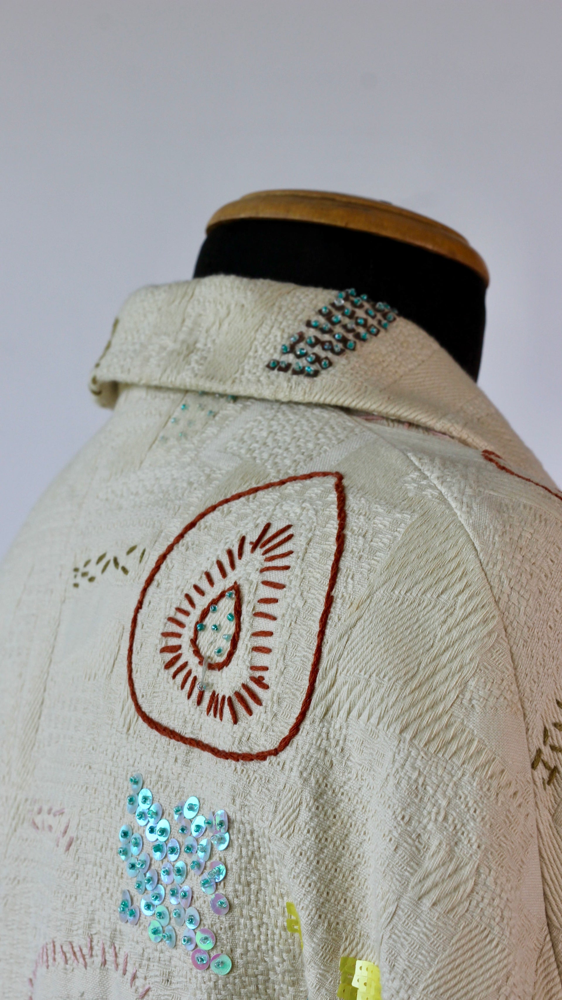 Y2K Embroidered Cream Coat//Danish Design //Size S/M