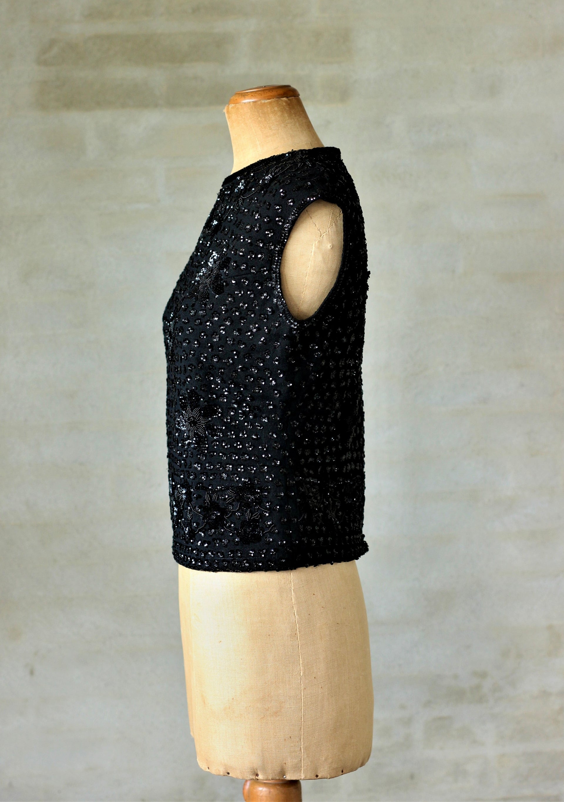 1960s Black Sequin Wool Top/Blouse/Beaded Flowers // Size M