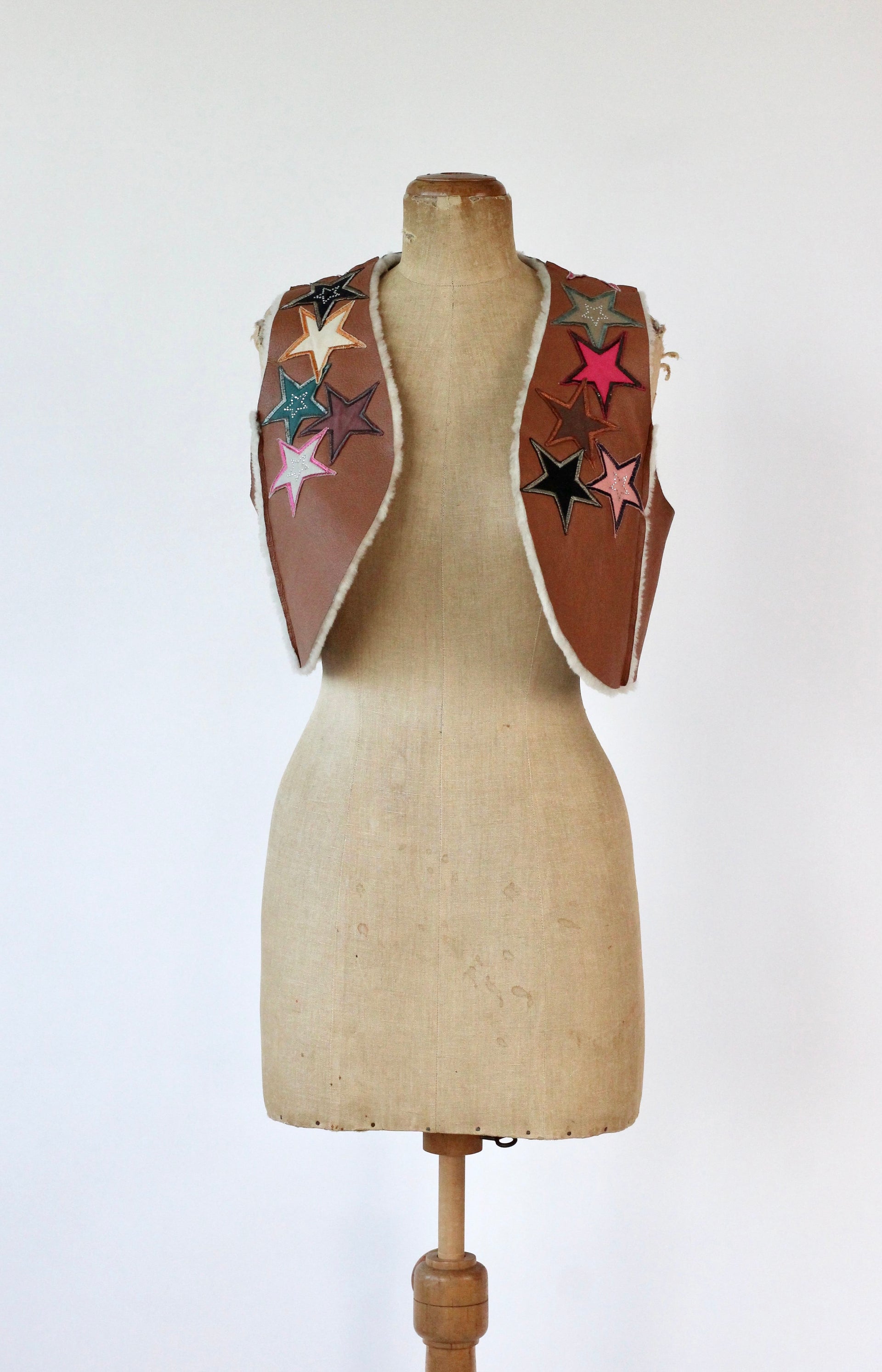 Y2K Vintage Brown Leather Vest with Star Applique //Size M