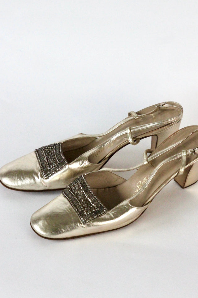 1960s Gold Leather Low Heel Shoes //Size EU 38 US 7 UK 5