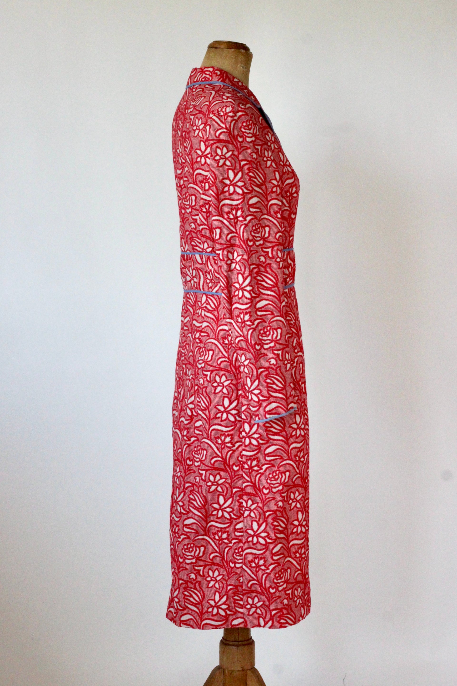 Y2K Vintage Red and White Brocade Coat//Size M