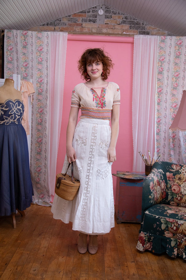 1960s 1970s High Waisted White Maxi Skirt // Size XS/S