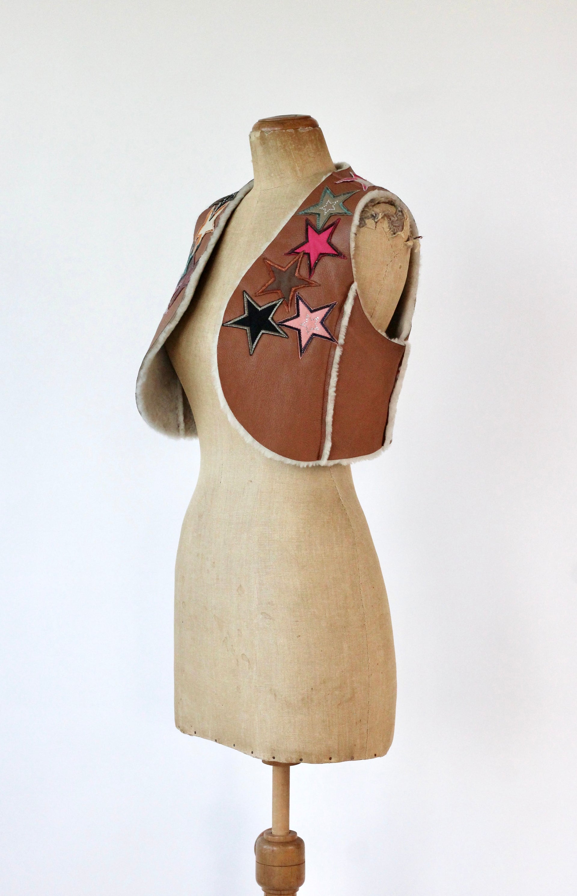 Y2K Vintage Brown Leather Vest with Star Applique //Size M