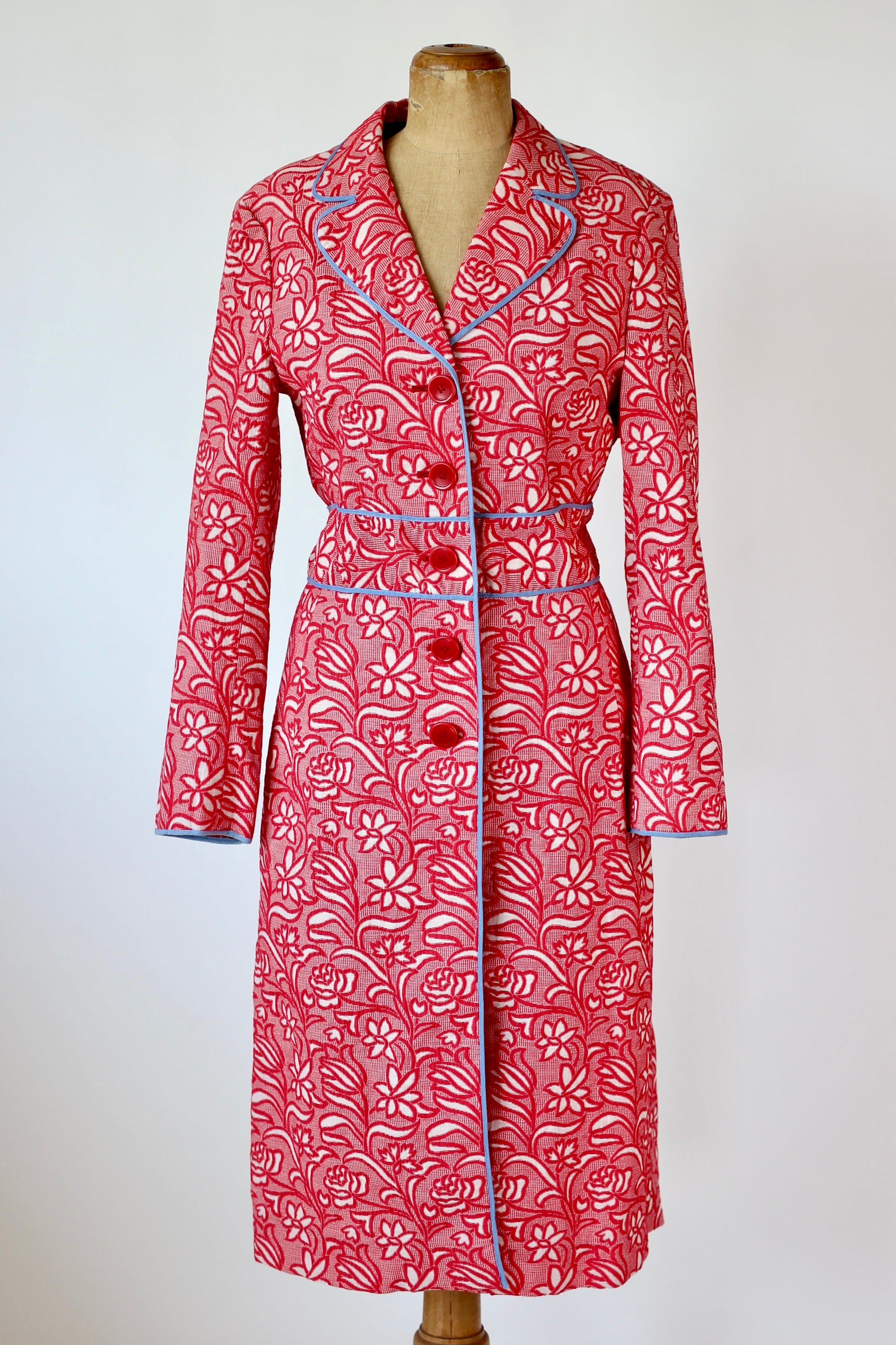 Y2K Vintage Red and White Brocade Coat//Size M