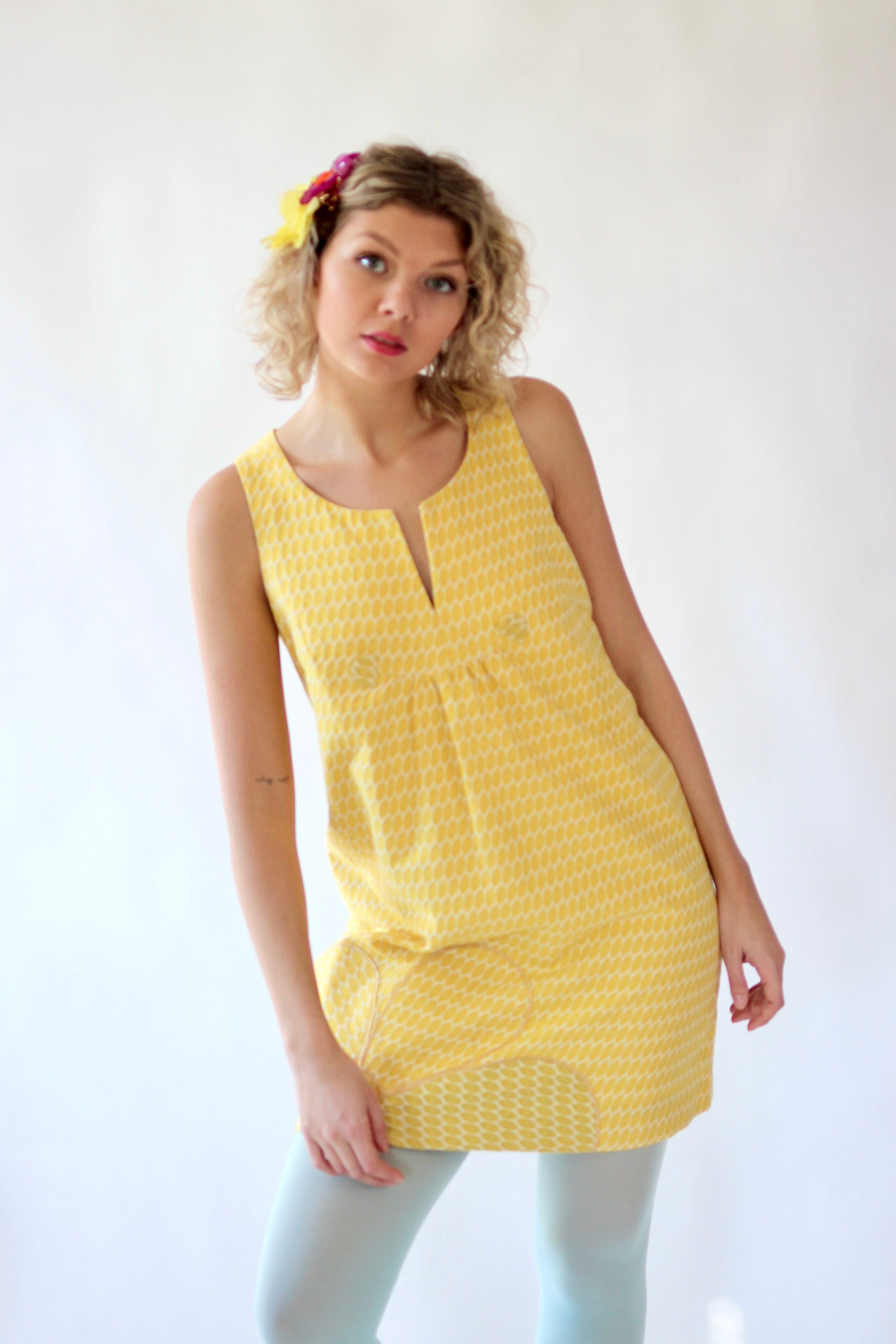 Vintage White Mod Dress with Yellow Dots //Size M