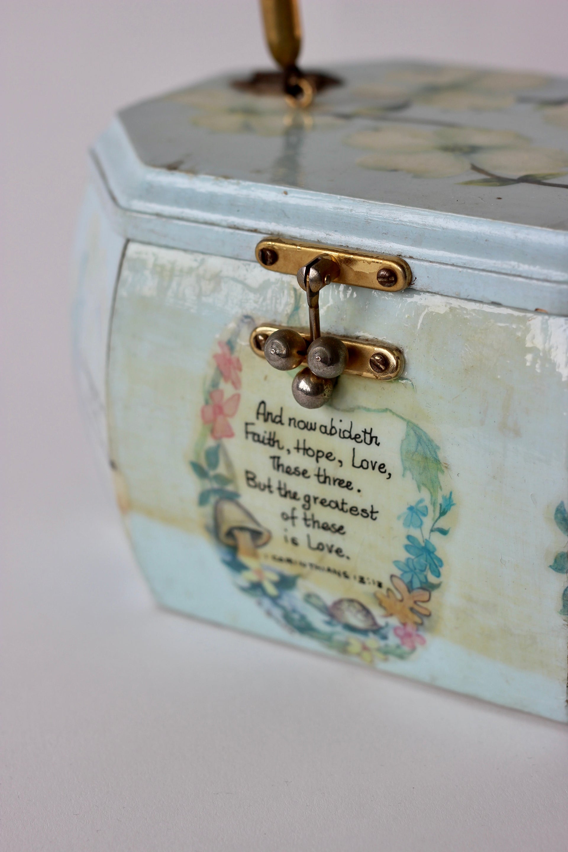 1960s Vintage Pale Blue Wooden Handle Box Bag