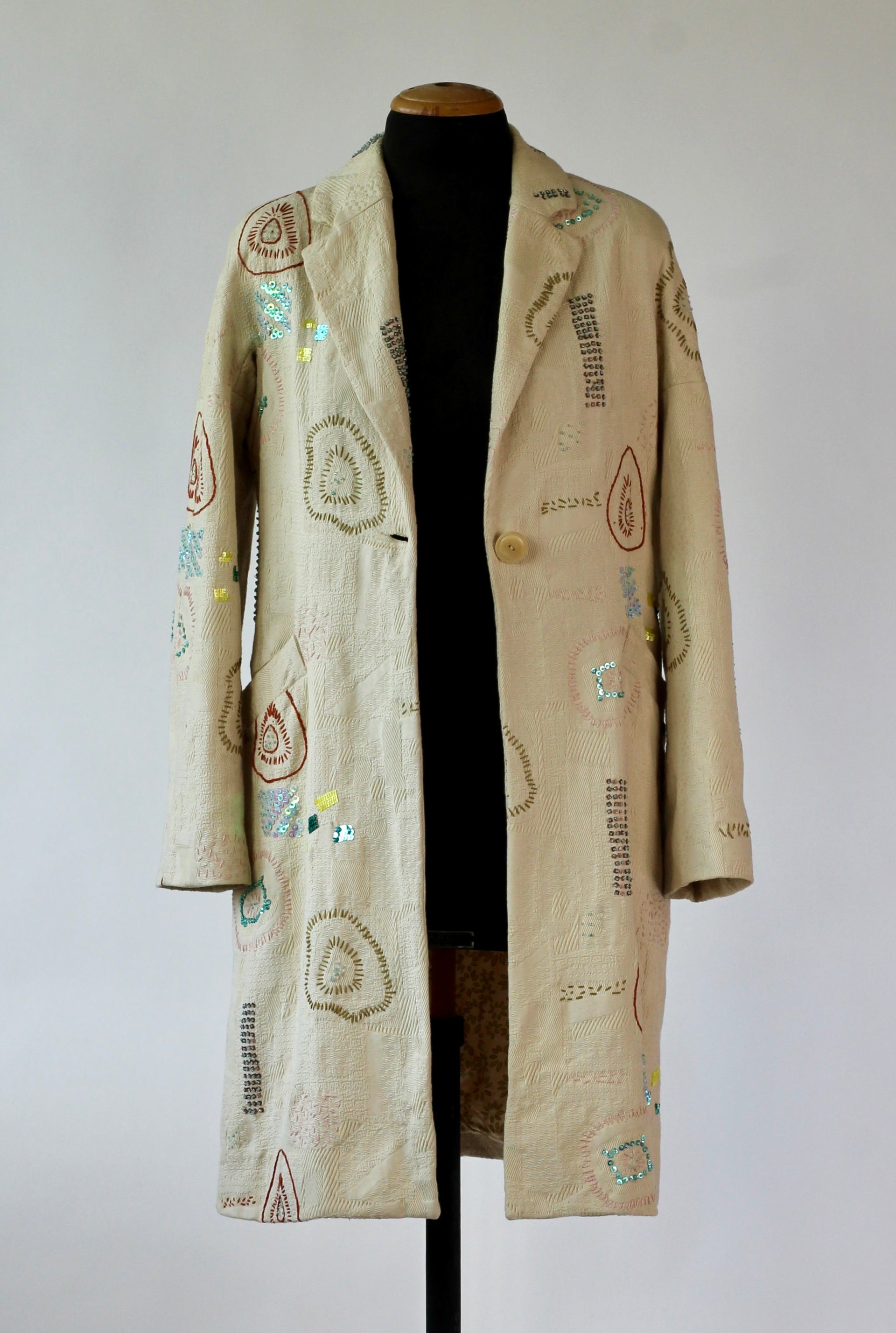 Y2K Embroidered Cream Coat//Danish Design //Size S/M