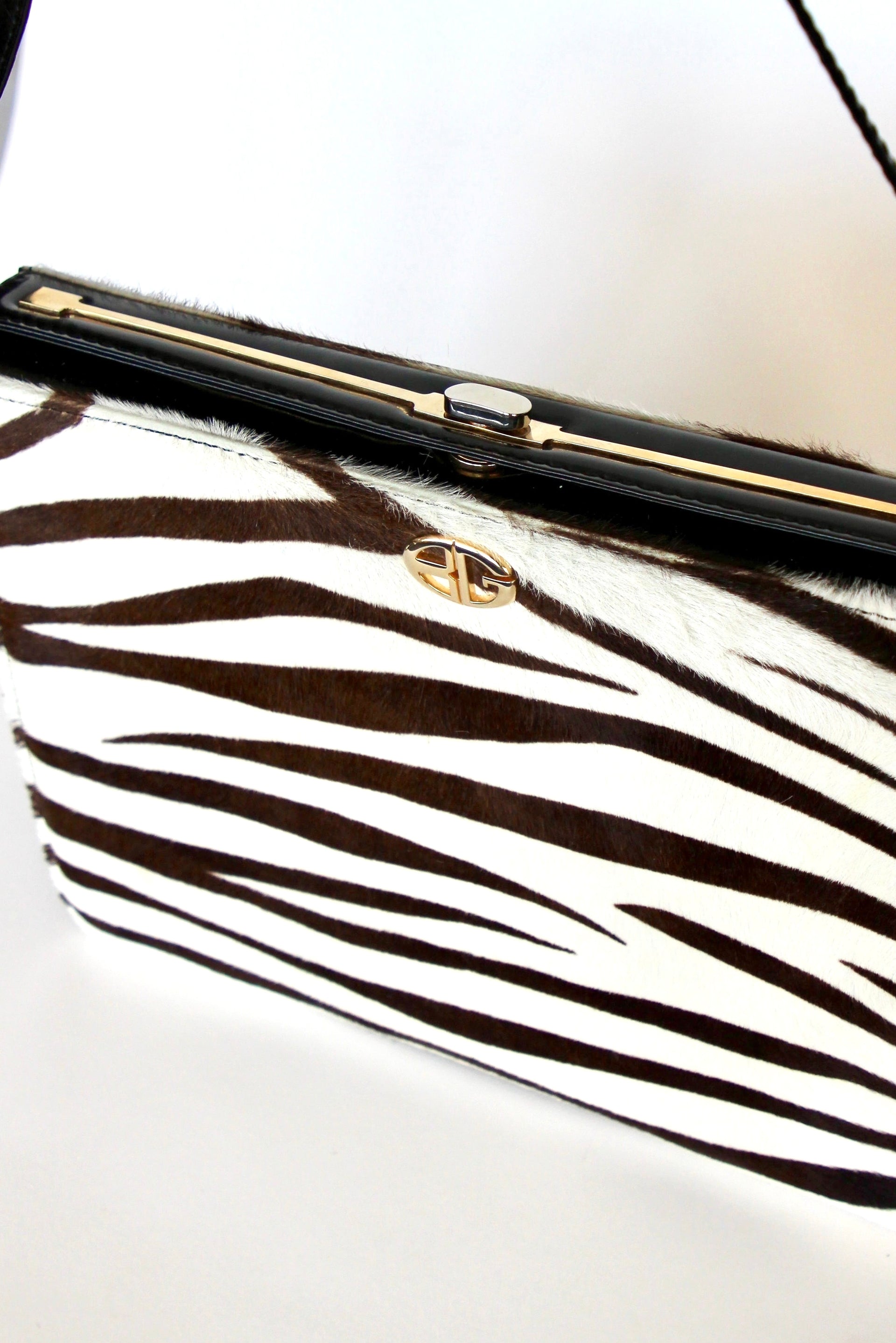 1960s 1970s Vintage Leather Shoulder Bag//Danish Design