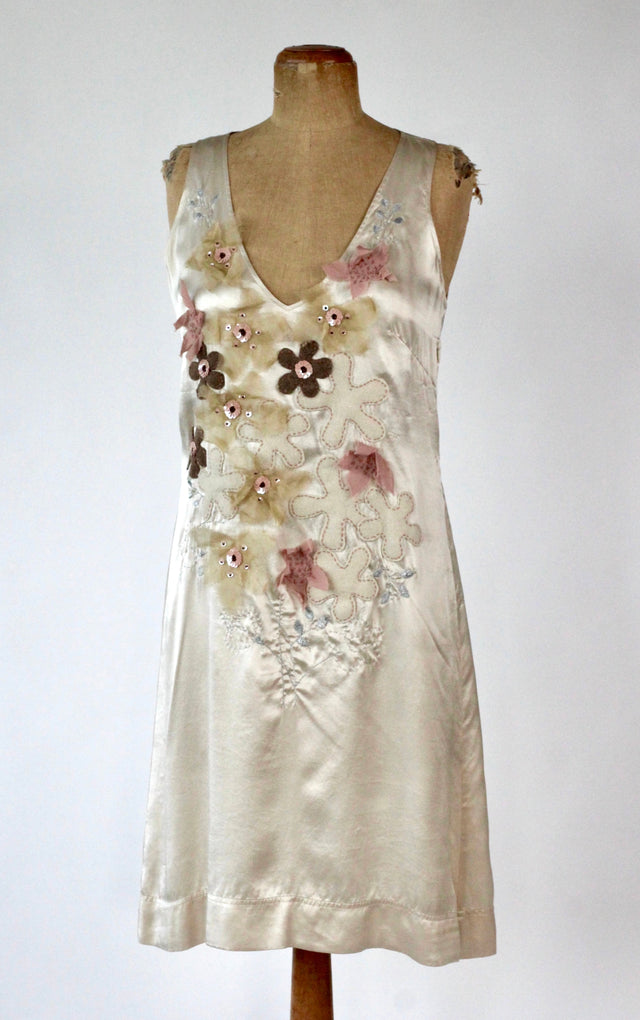 Vintage Ivory Sleeveles Silk Dress with Flower Applique //Danish Design//Size M