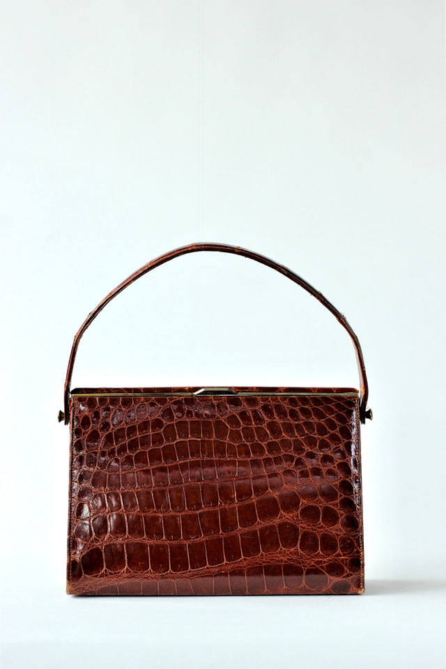 1950s Leather Top Handle Bag//Crocodile Pattern//Golden Closure