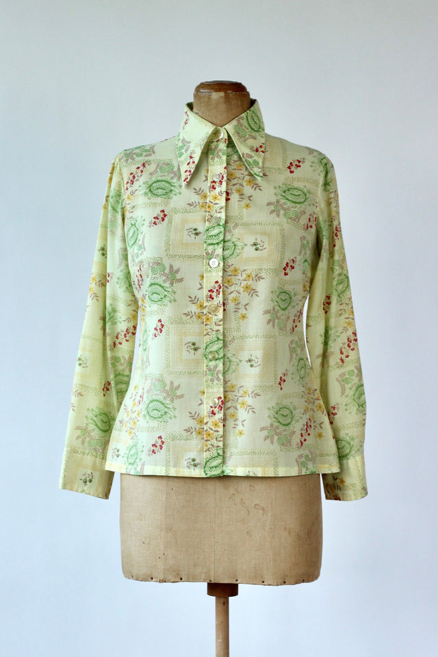 1970s Vintage Yellow Shirt with Floral Pattern // Size S/M