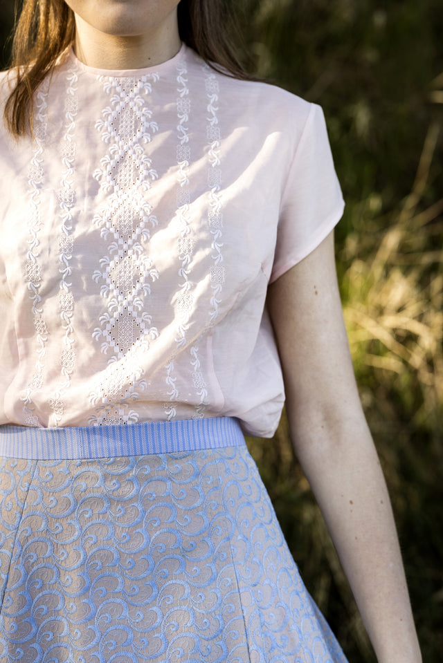 1950's Pale Pink Embroidery Blouse//Size M