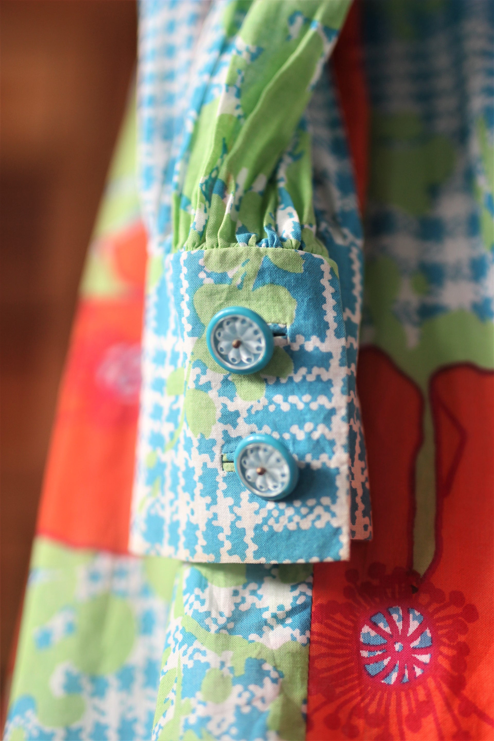 1970s Dress with Red Flowers//Size S