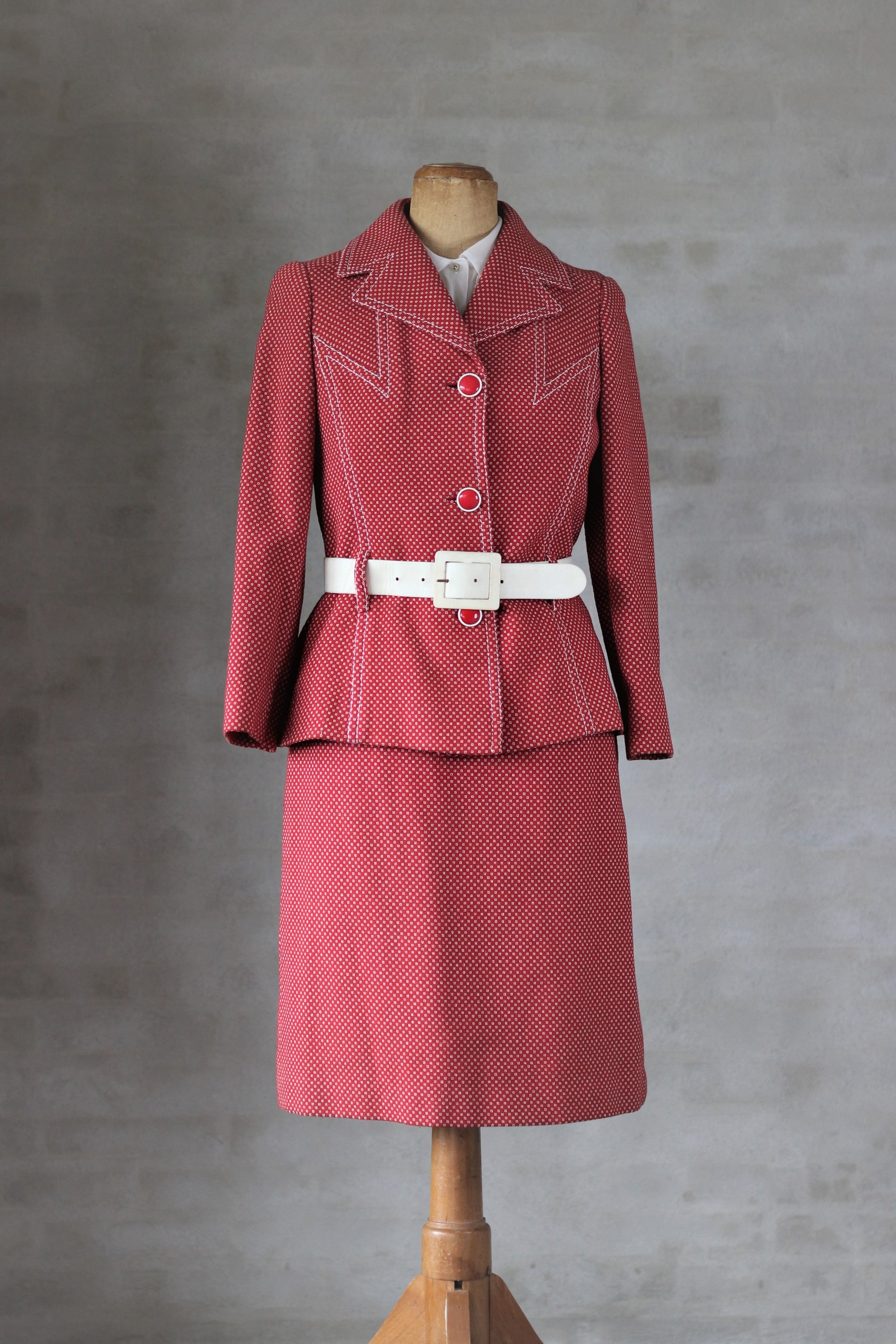 1960s/1970s Deadstock Italian Red Wool Skirt Suit with Belt//Size S/M