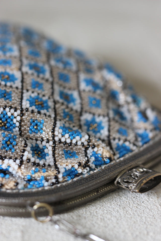 1920s-1930s Vintage Bag With Blue and White Beads