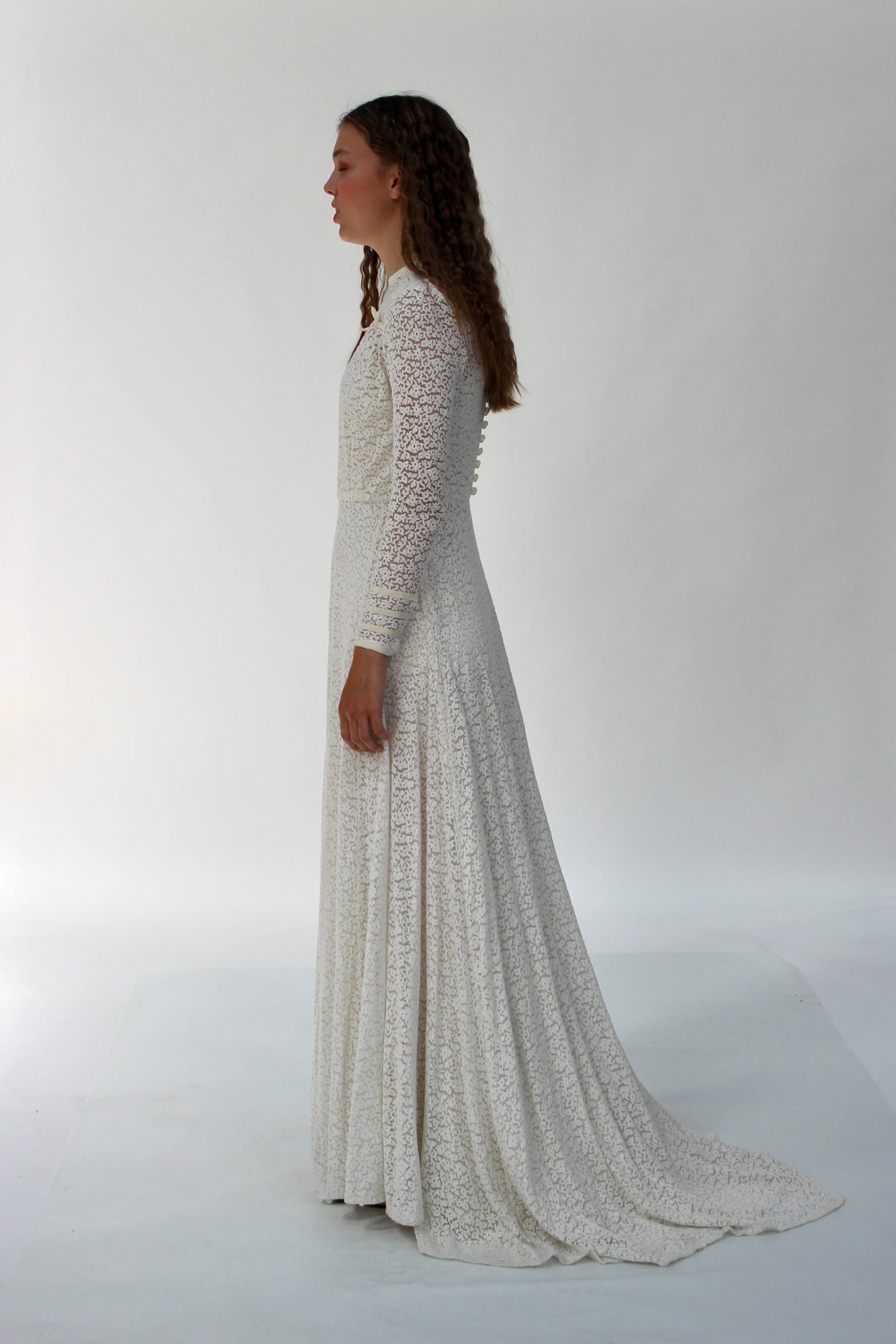 1920s 1930s Vintage Lace Wedding Dress // Size XS