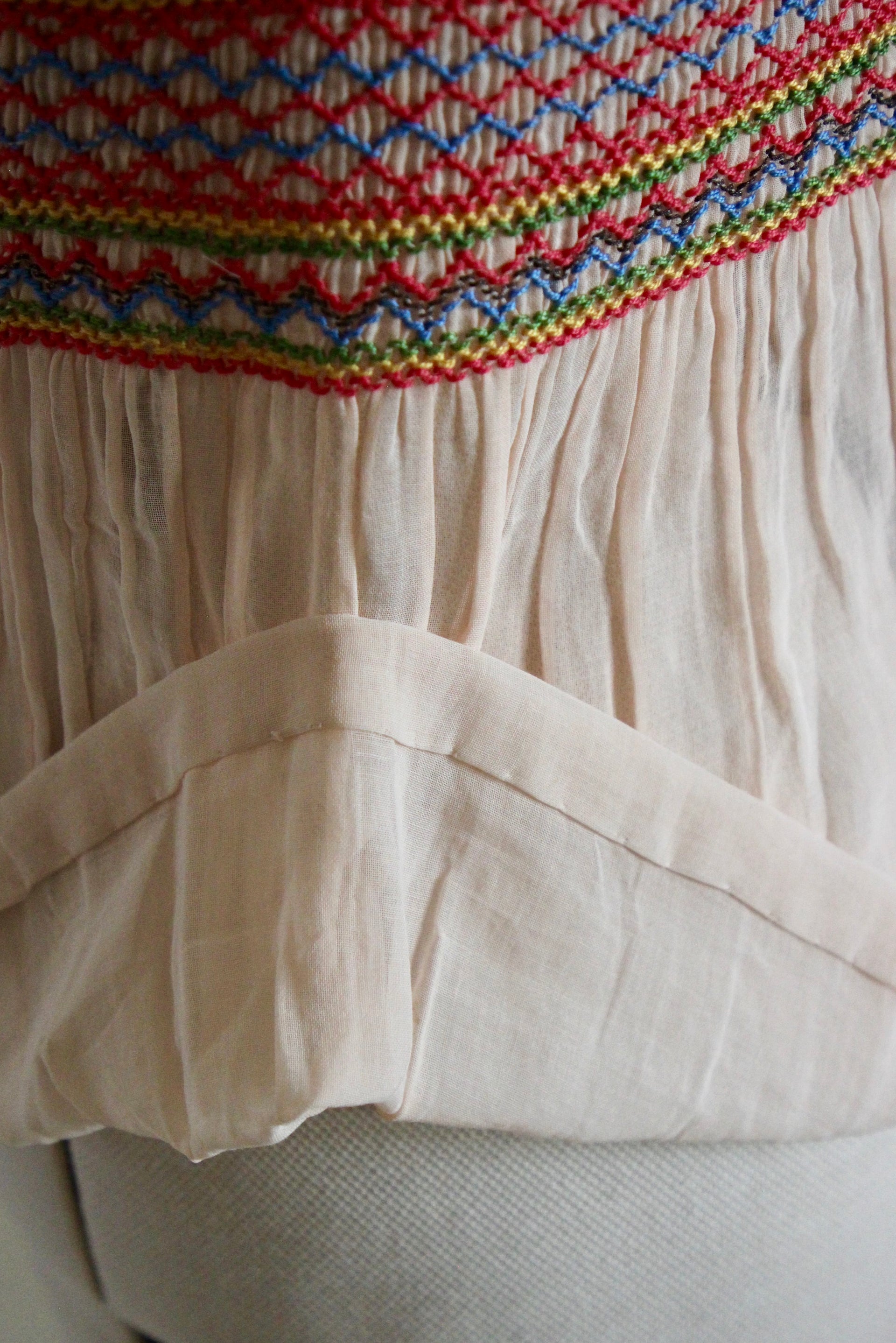 1920s 1930s Hungarian Embroidered Short Sleeve Pale Pink Top // Size XS/S
