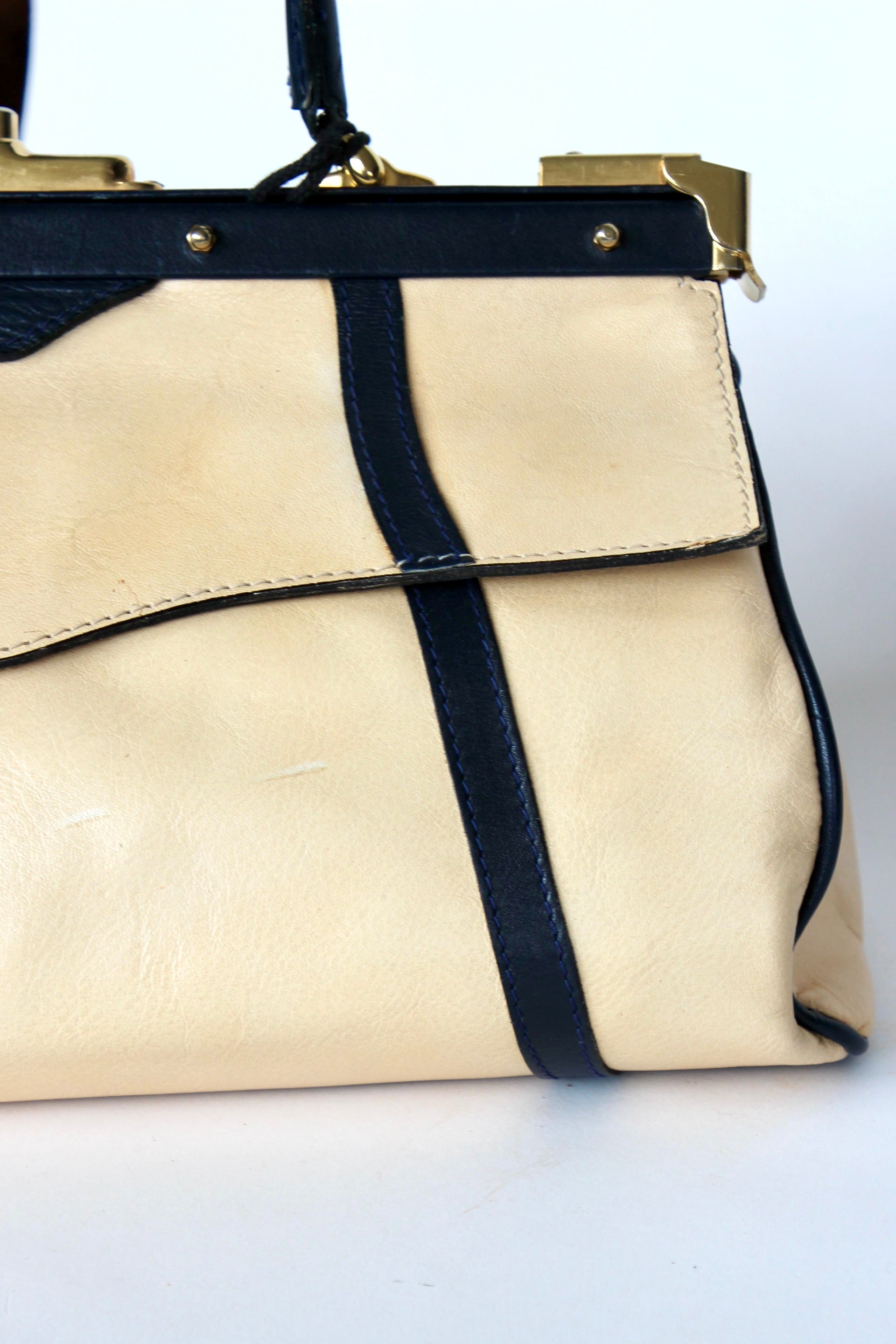 1950S 1960s Beige/Ivory Leather Top Handle Bag // Midwife Style Bag
