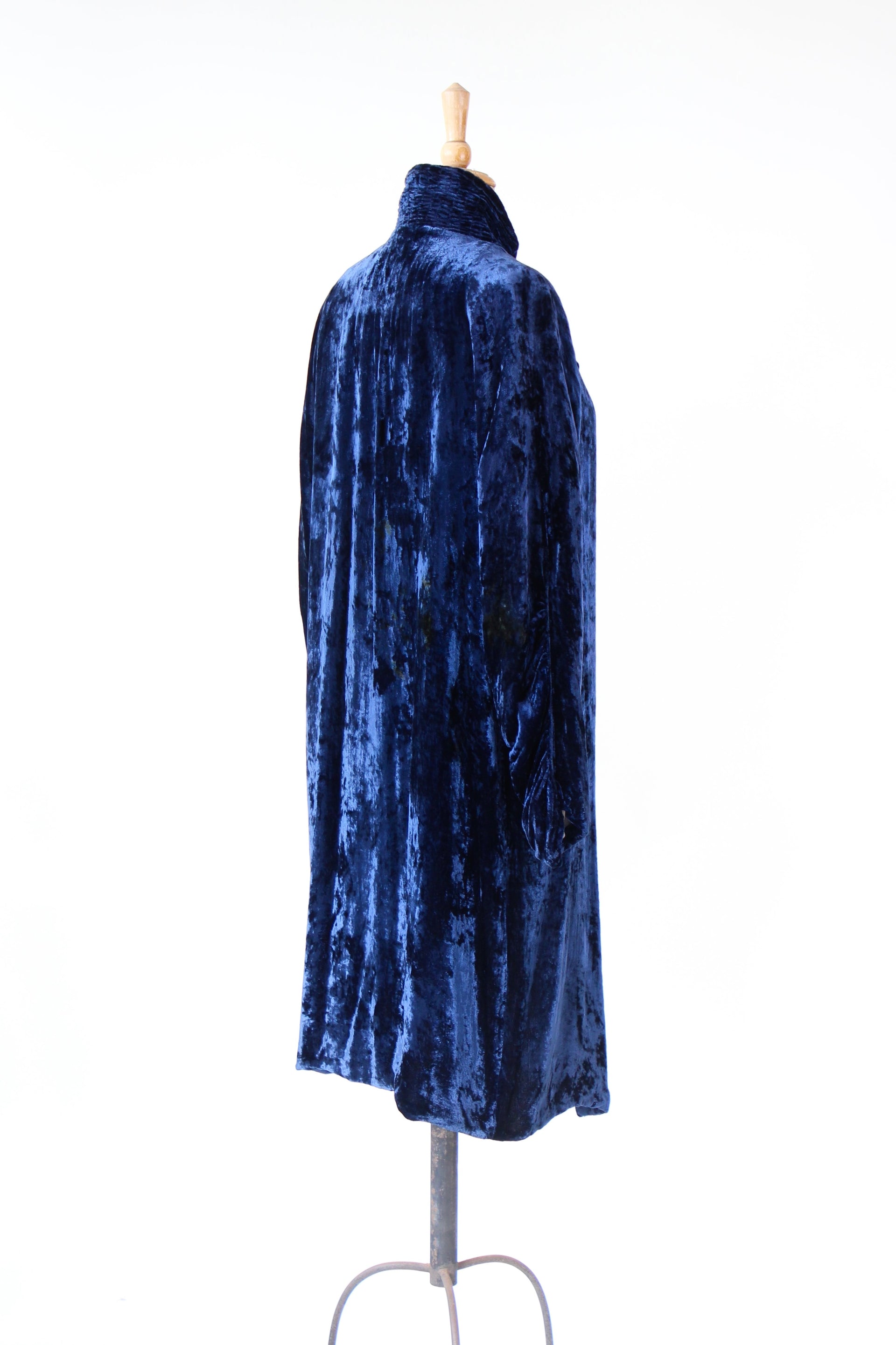 1920s 1930s Blue Silk Velvet Opera Coat//Size M