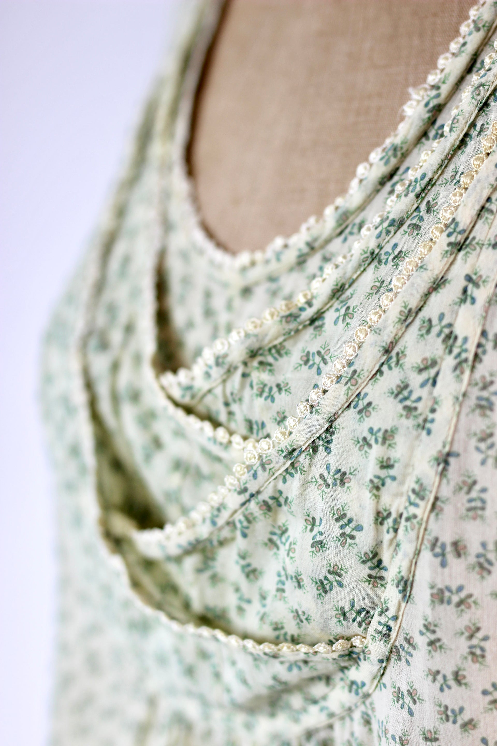 Y2K Vintage Light Yellow Floral Cotton Blouse//Danish Design//Size S/M