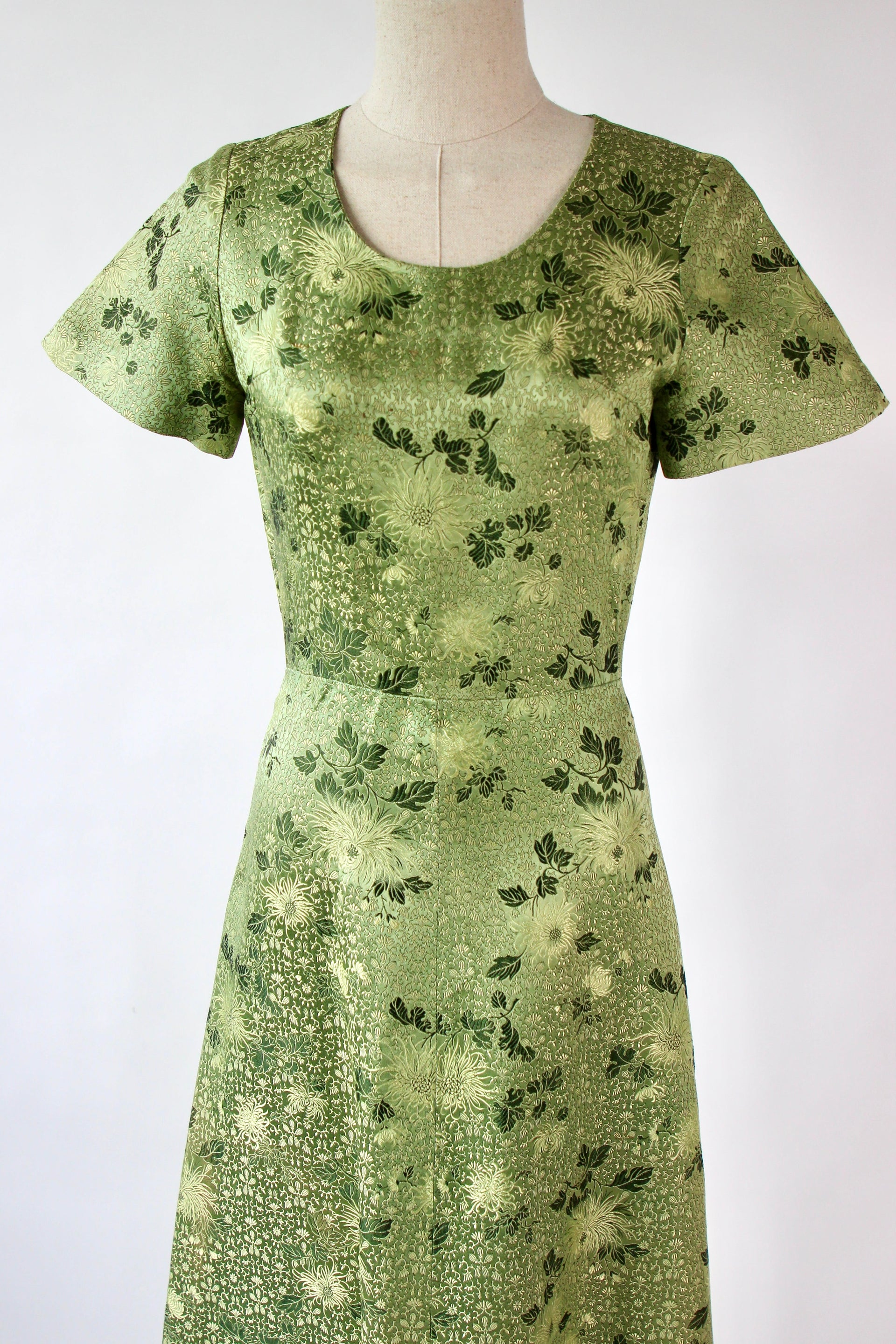 1950s 1960s Green/Gold Evening Gown with Chinese Inspired Pattern//Size XS/S