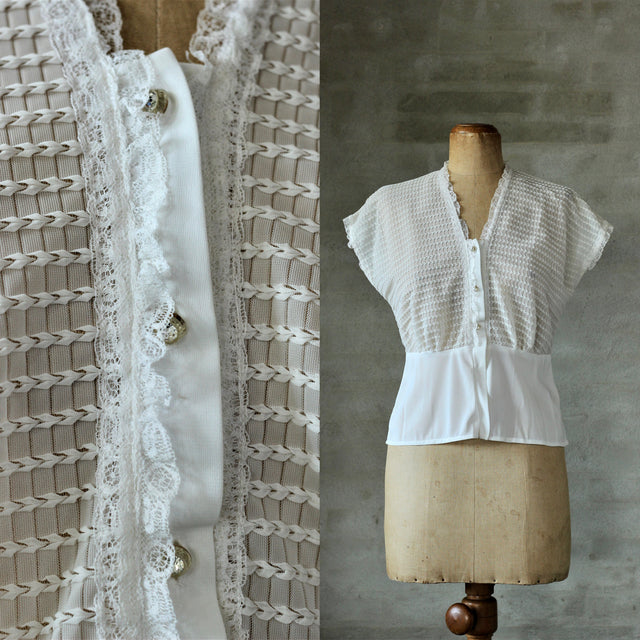 1950s White Nylon Lace Trimmed Blouse//Rhinestone Buttons//Size M
