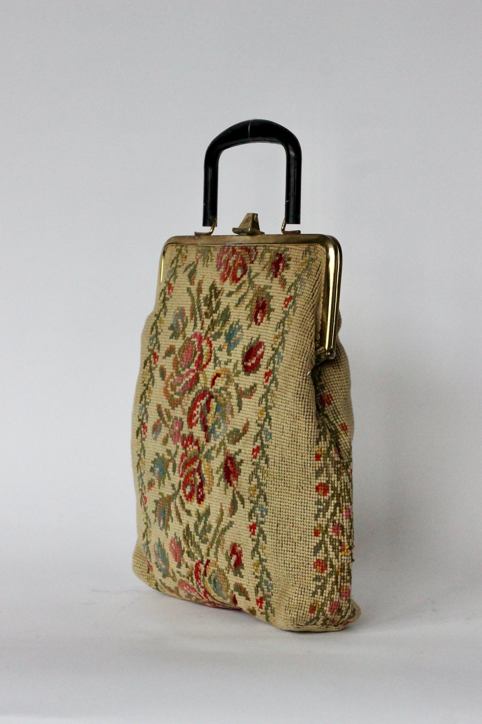 1930s 1940s Vintage Needlepoint  Embroidered Handbag