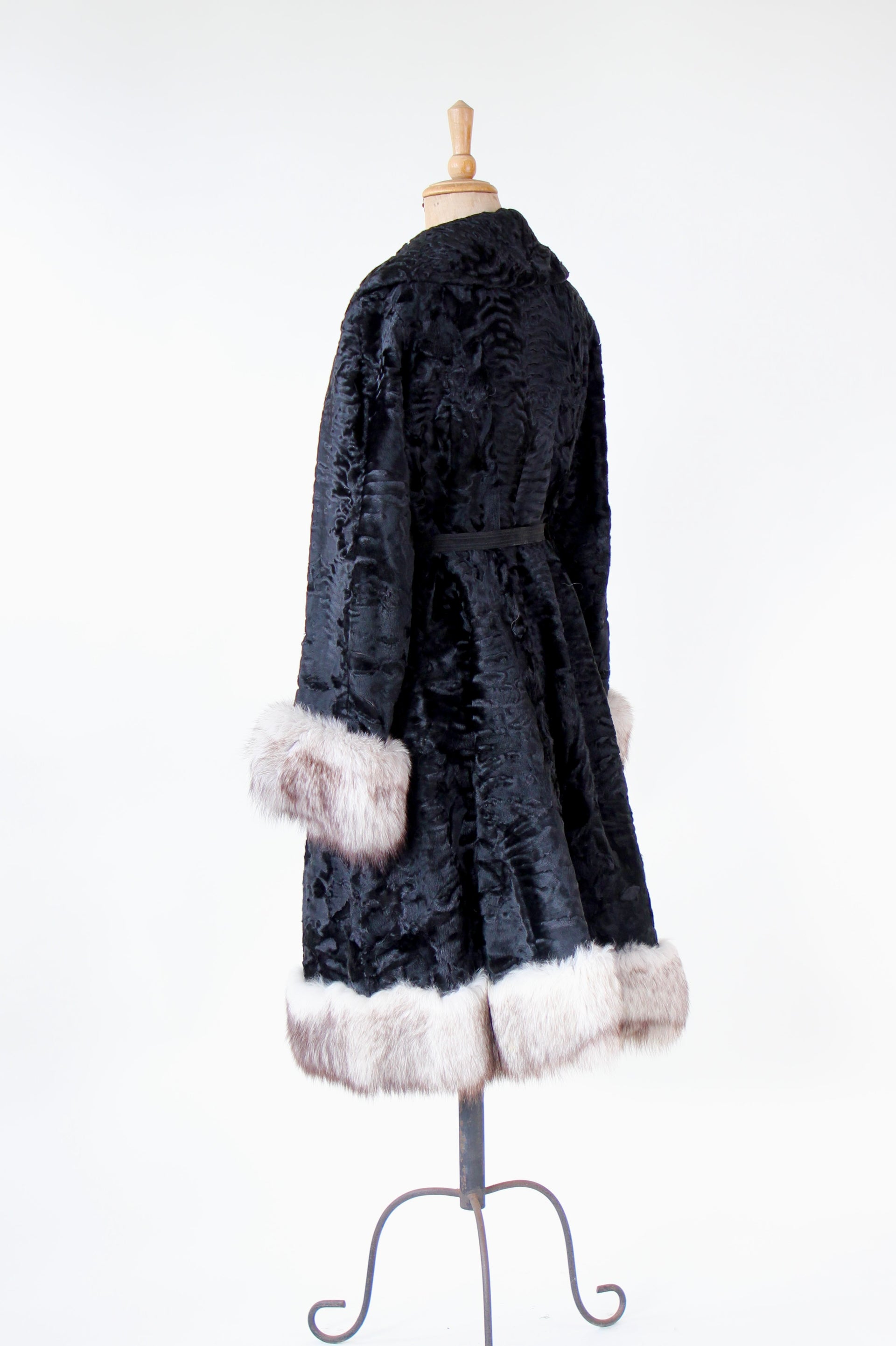 1950s Vintage Black Lamb Fur Coat // Size L/XL