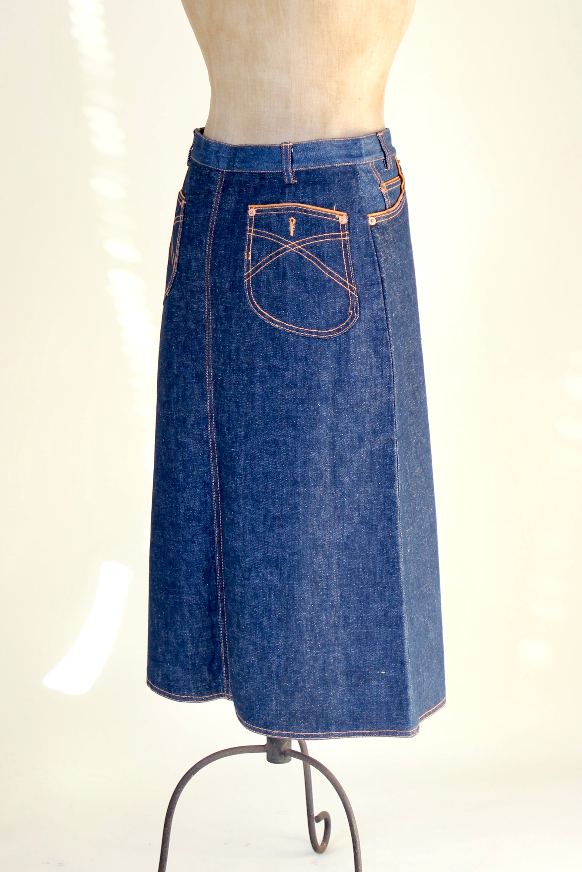 1970s DEADSTOCK Blue Denim Vintage Skirt With // Size M
