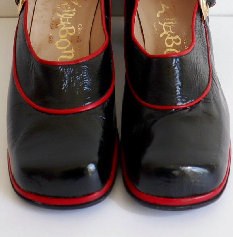 1960s Vintage Black Patent Leather Shoes