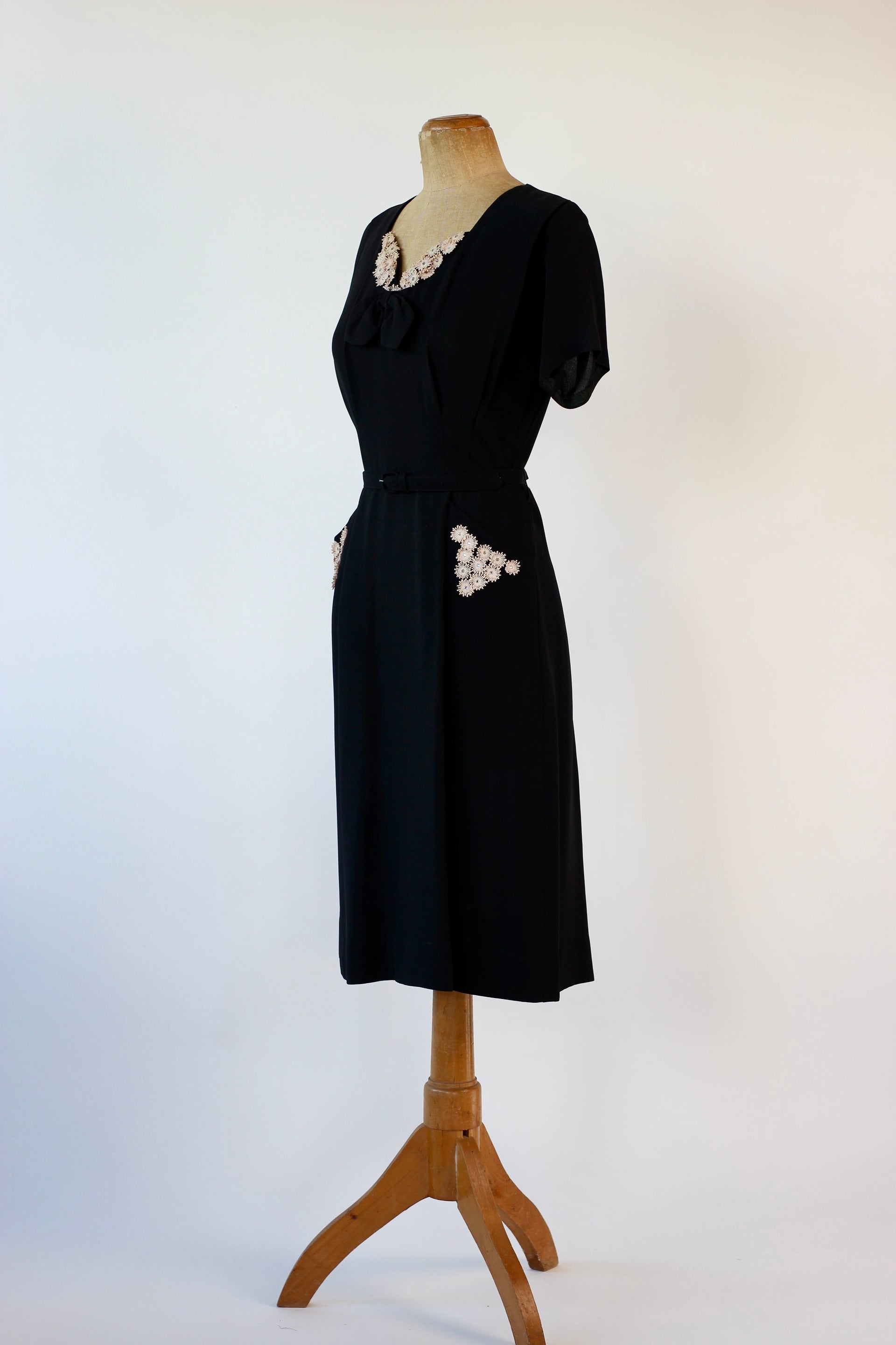 1930s Black Belted Dress // Size M