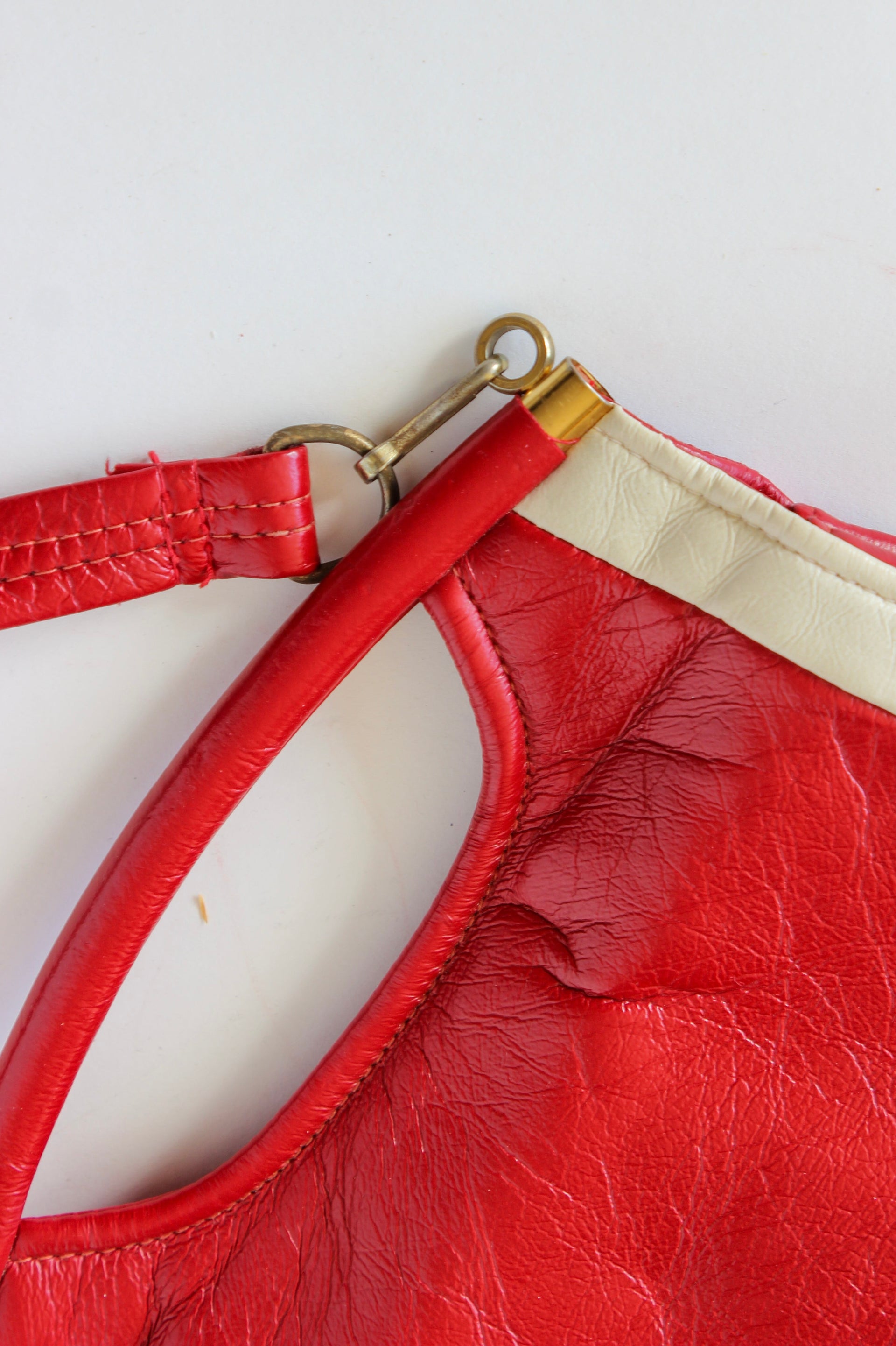 1970s Vintage Red and White Vinyl Top Handle Bag/Shoulder Bag