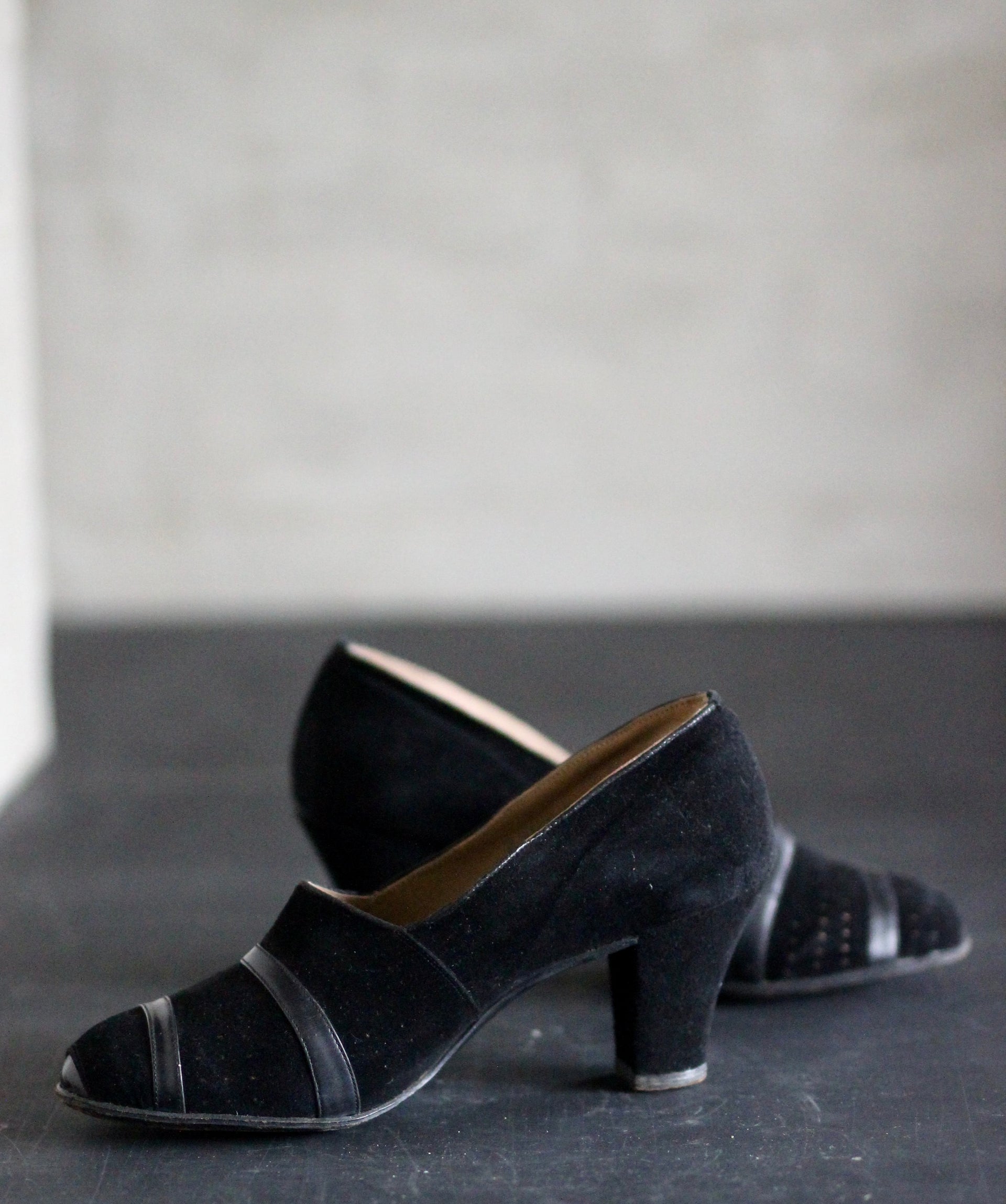 1940s Black Suede and Leather Shoes // Size 38