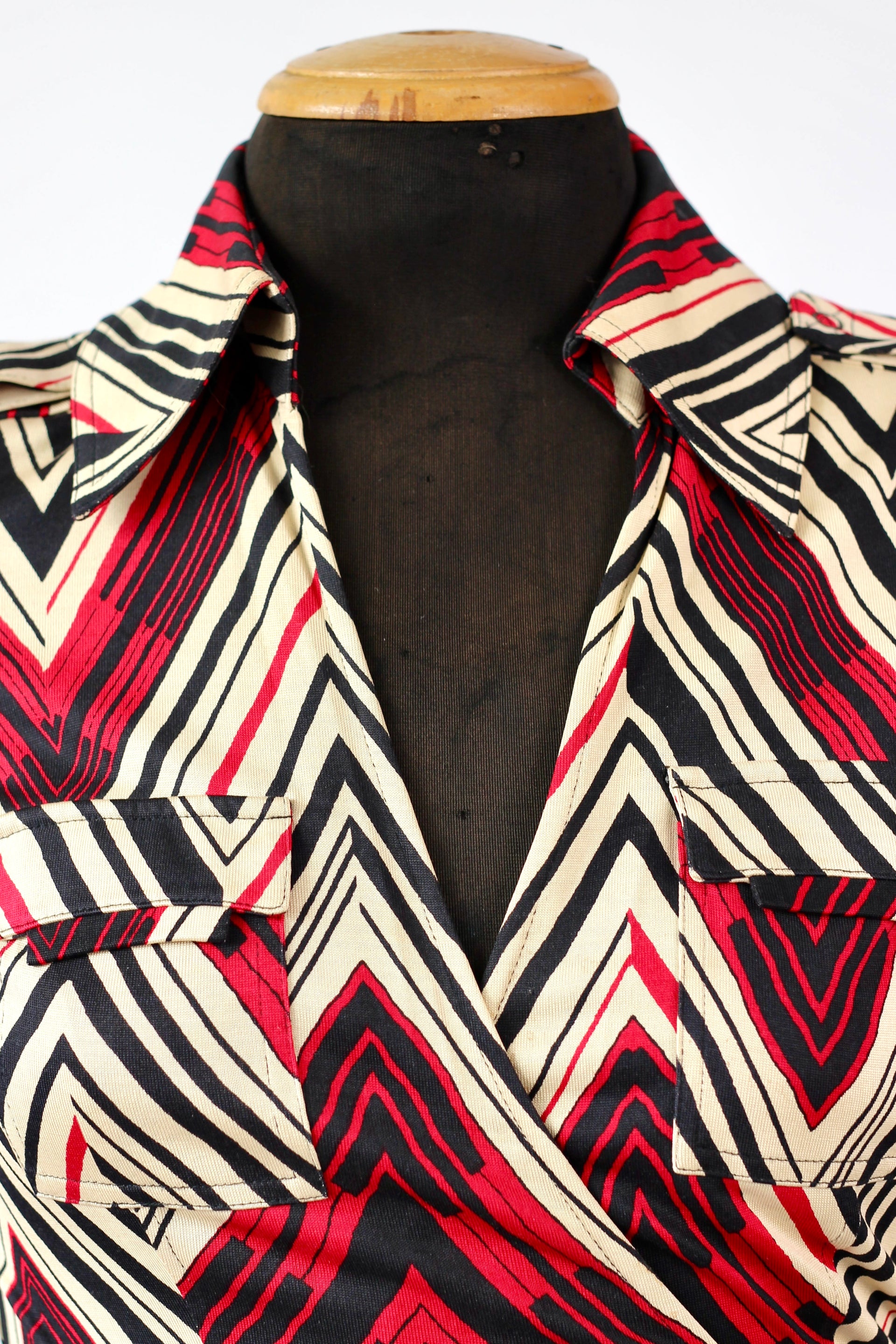 Diane von Furstenberg Vintage Silk Wrap Dress // Size M/L