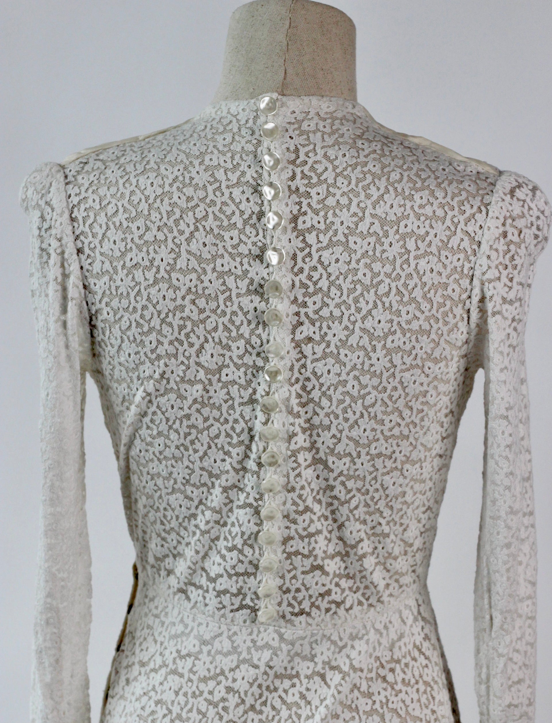 1920s 1930s Vintage Lace Wedding Dress // Size XS