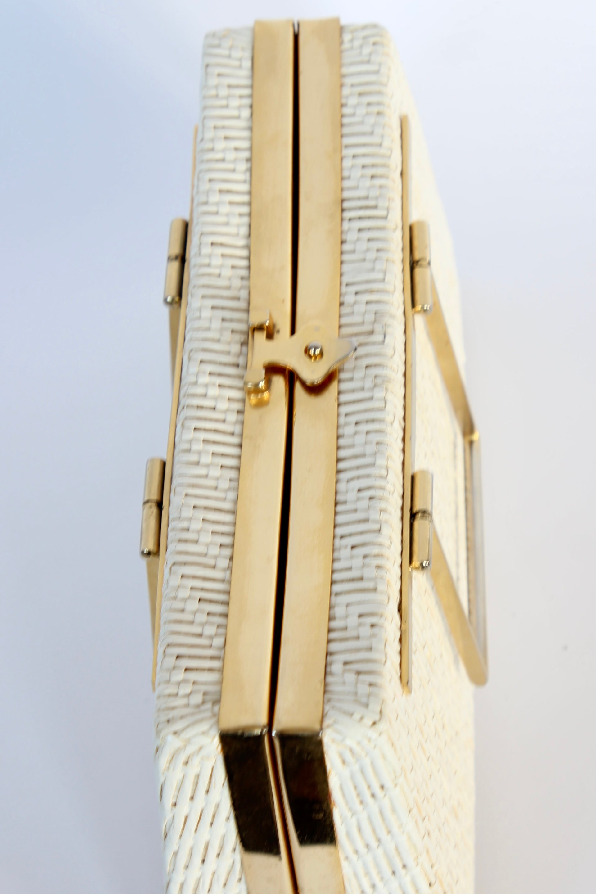 1960s Ivory Straw Top Handle Bag / Purse