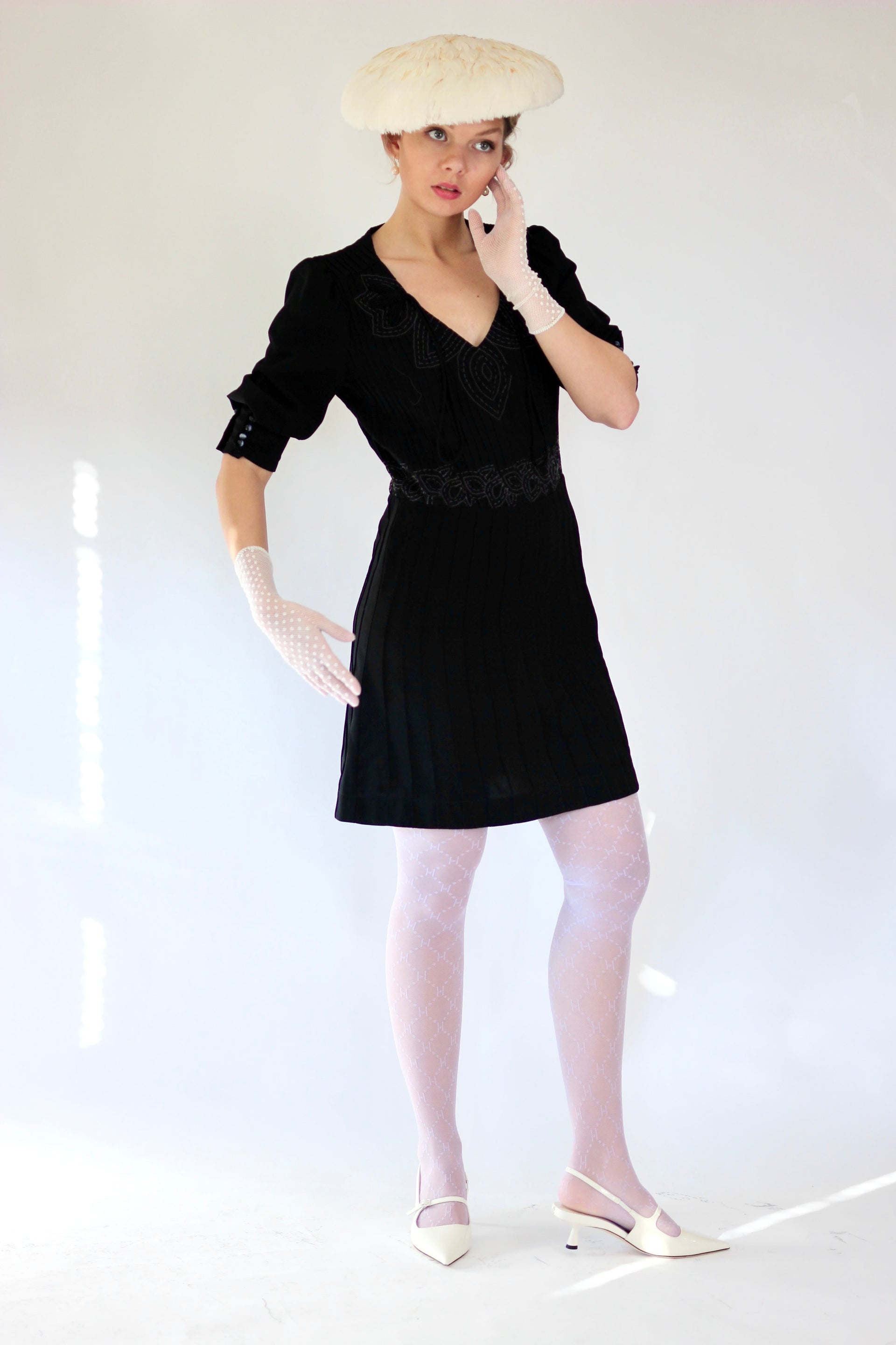 Vintage Black Mini Dress with Grey Embroidery//Size M