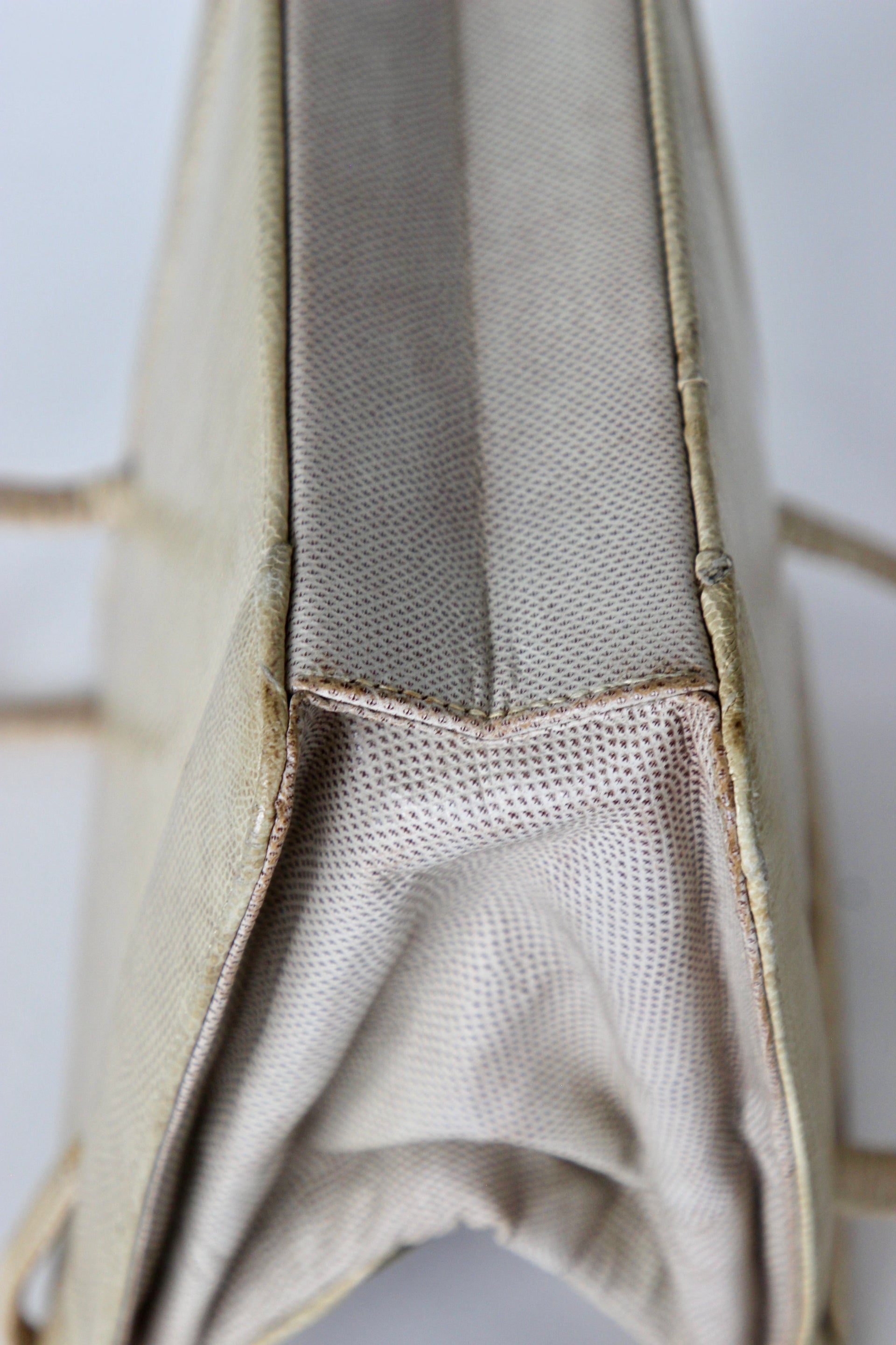 1950s Vintage Beige Lizard Leather Top Handle Bag/Purse