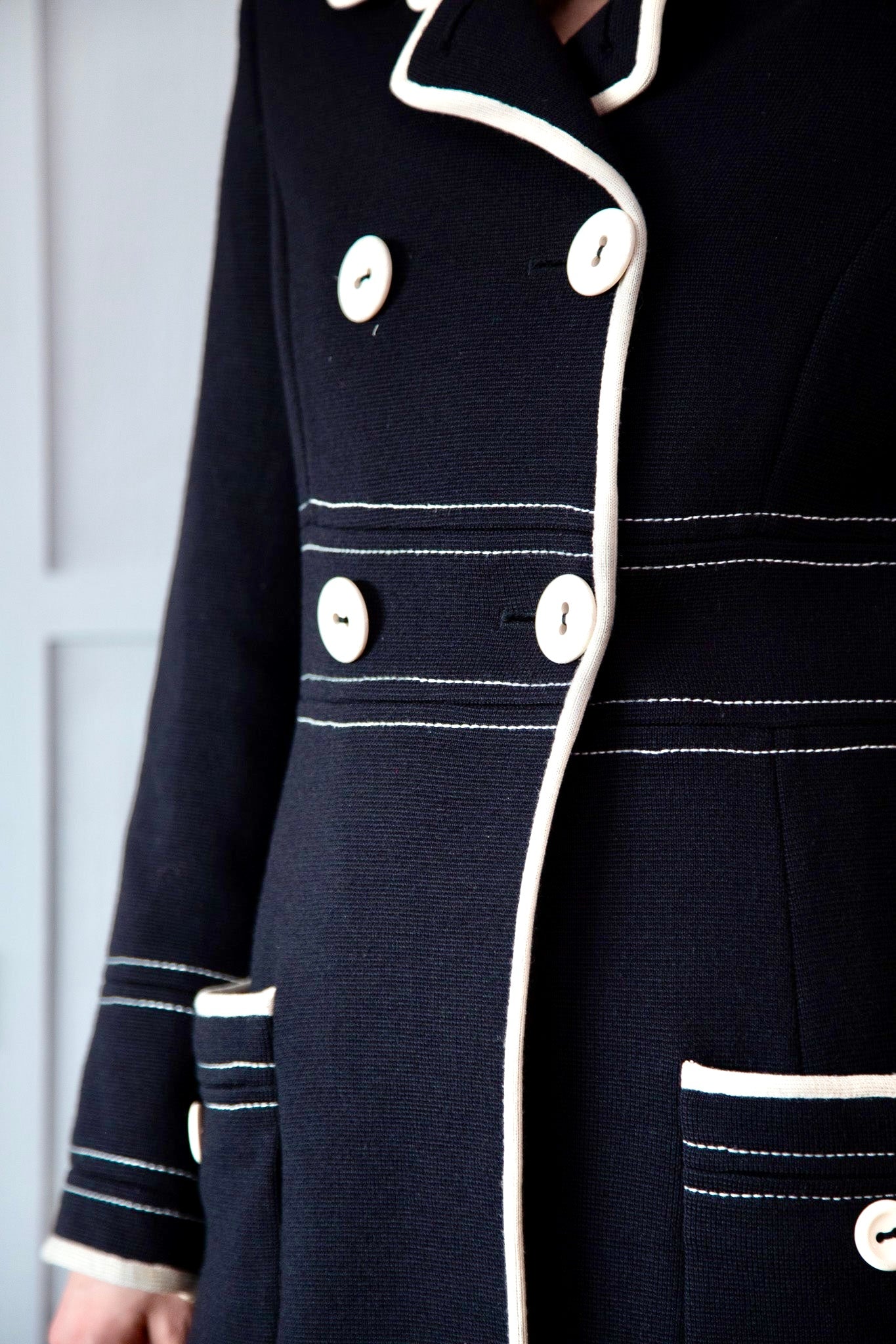 1960s Vintage Lusia Spagnoli Black and Ivory Wool Mod Coat//Size M
